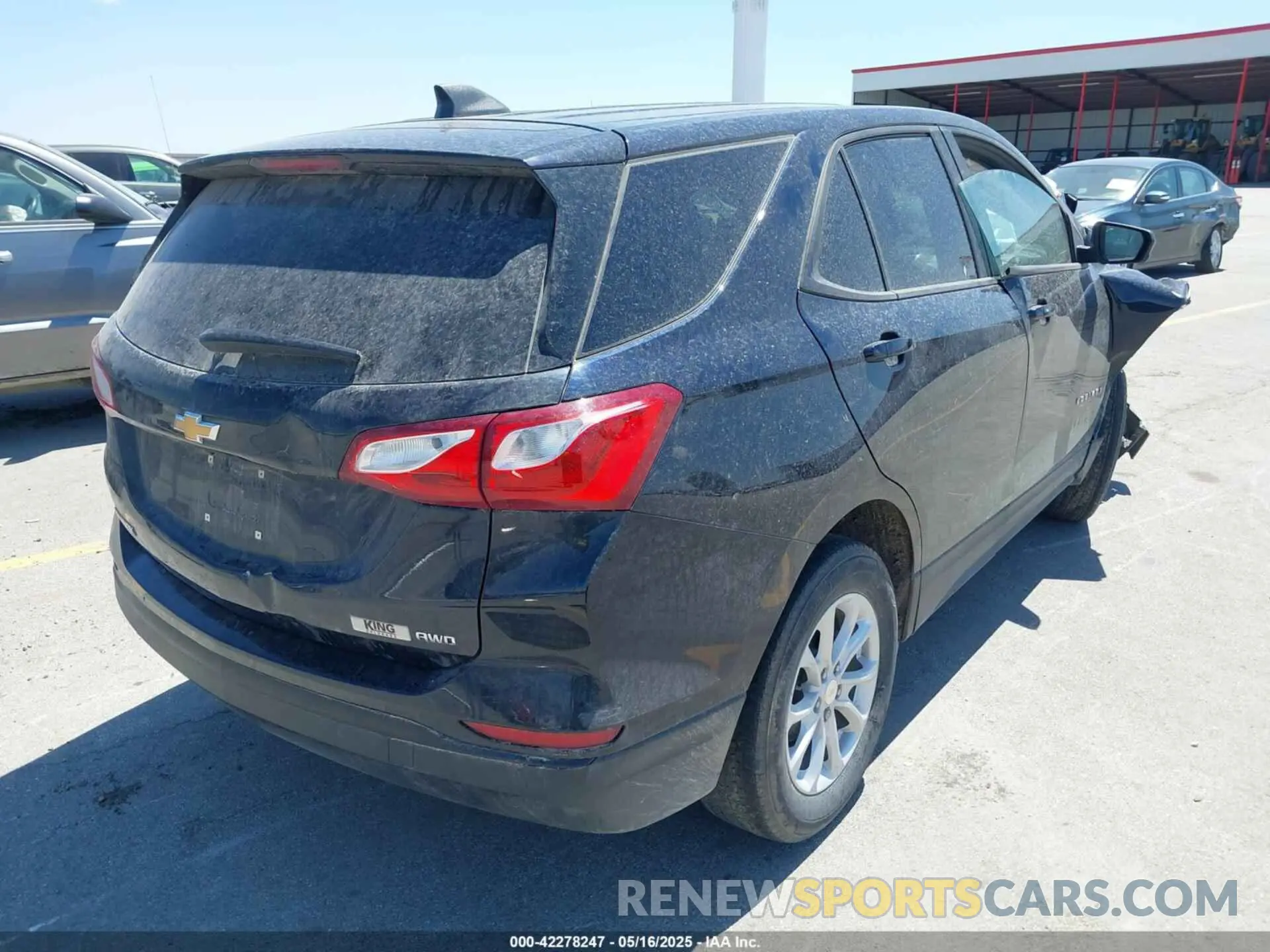 4 Photograph of a damaged car 3GNAXSEV5MS116915 CHEVROLET EQUINOX 2021