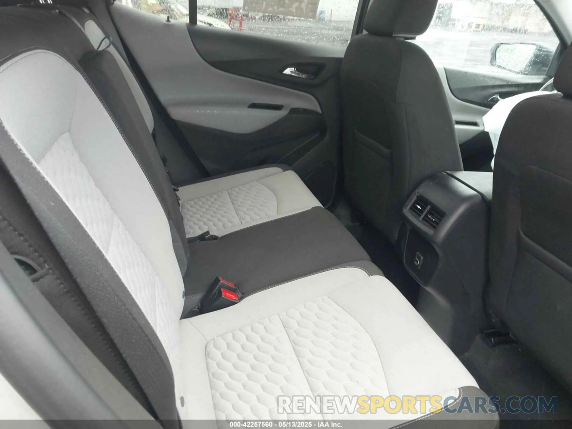 8 Photograph of a damaged car 3GNAXSEV6MS104370 CHEVROLET EQUINOX 2021