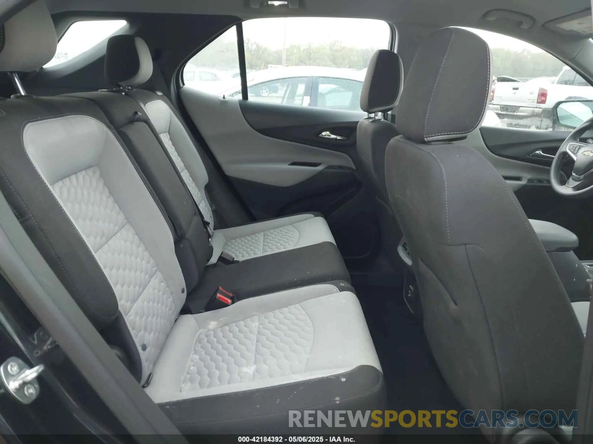 8 Photograph of a damaged car 3GNAXSEV6MS134338 CHEVROLET EQUINOX 2021
