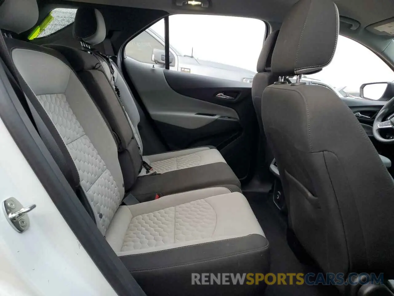 10 Photograph of a damaged car 3GNAXSEV9MS133071 CHEVROLET EQUINOX 2021