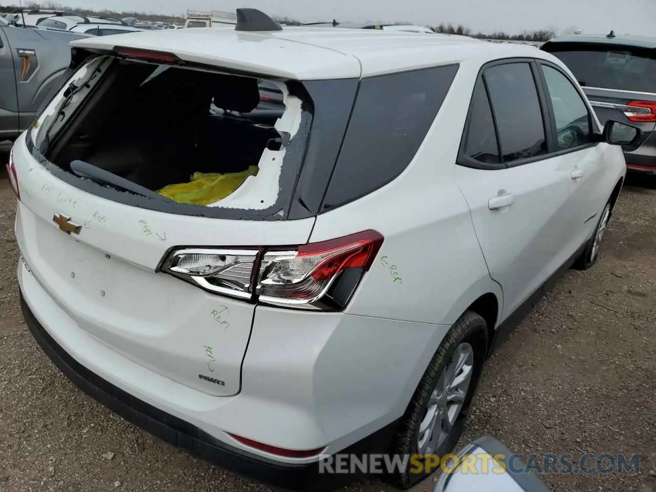 3 Photograph of a damaged car 3GNAXSEV9MS133071 CHEVROLET EQUINOX 2021