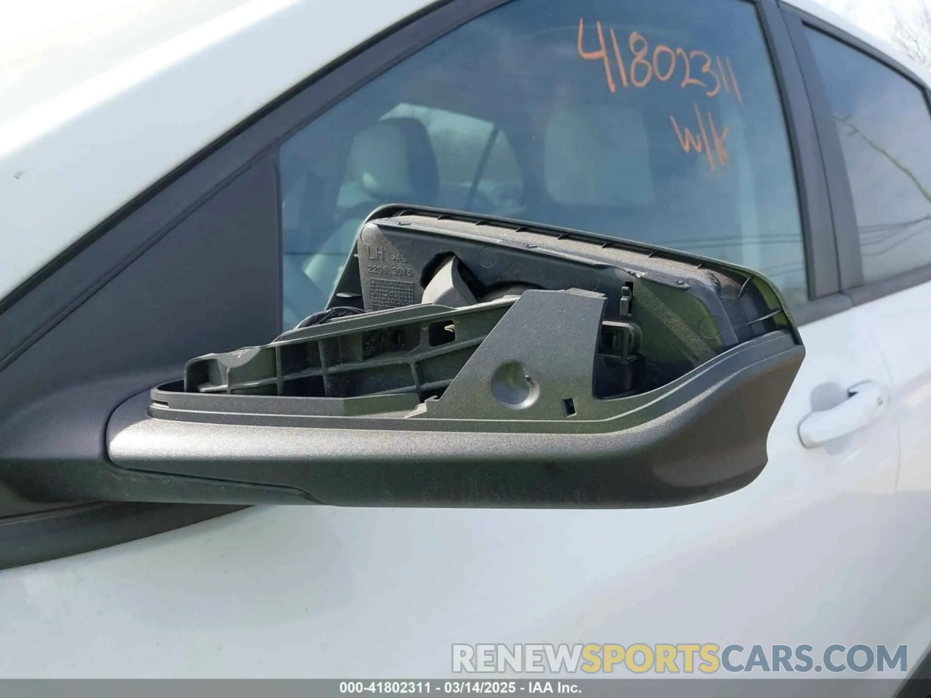 18 Photograph of a damaged car 3GNAXSEVXMS101102 CHEVROLET EQUINOX 2021