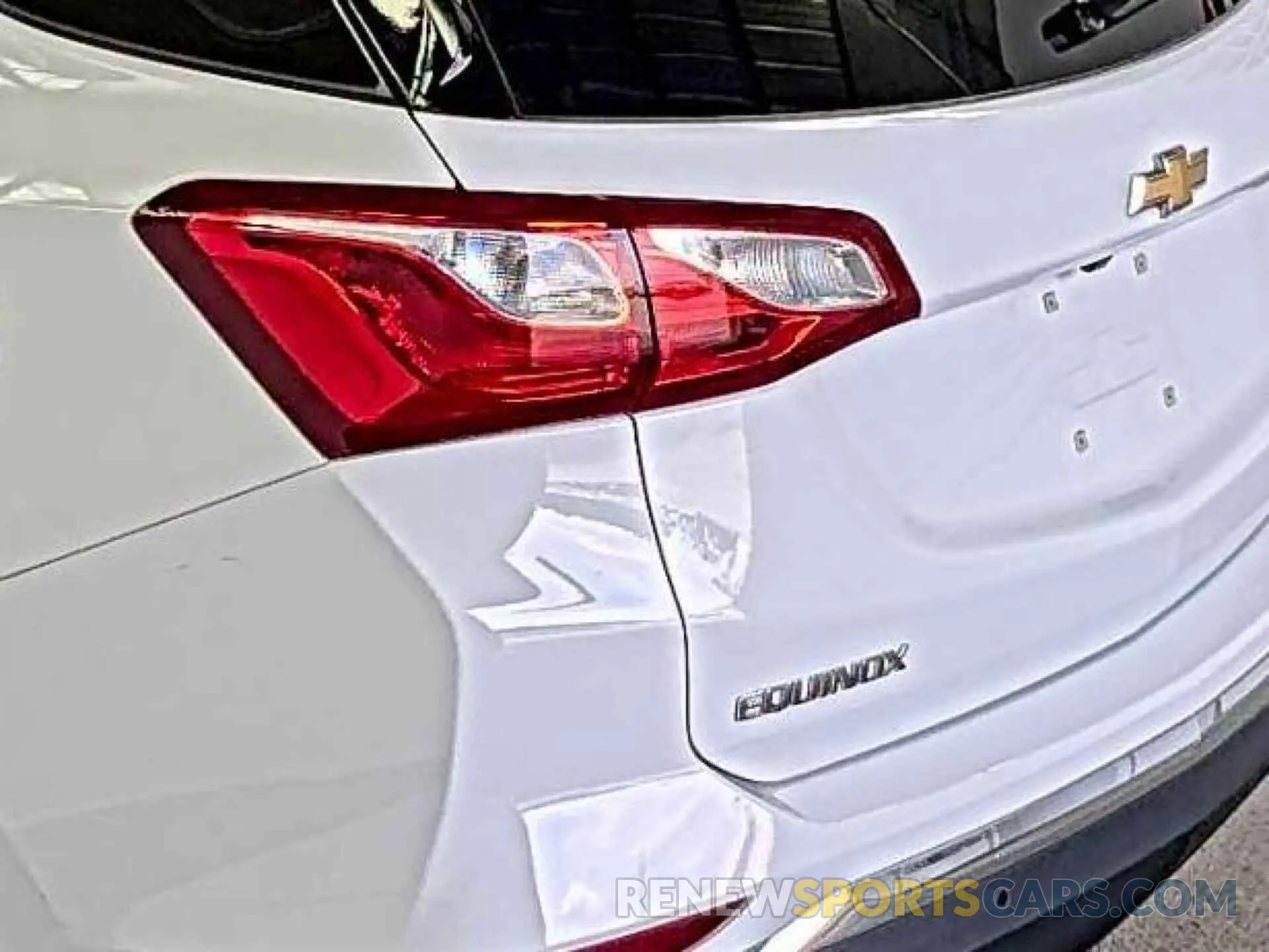 33 Photograph of a damaged car 3GNAXTEV1MS103794 CHEVROLET EQUINOX 2021