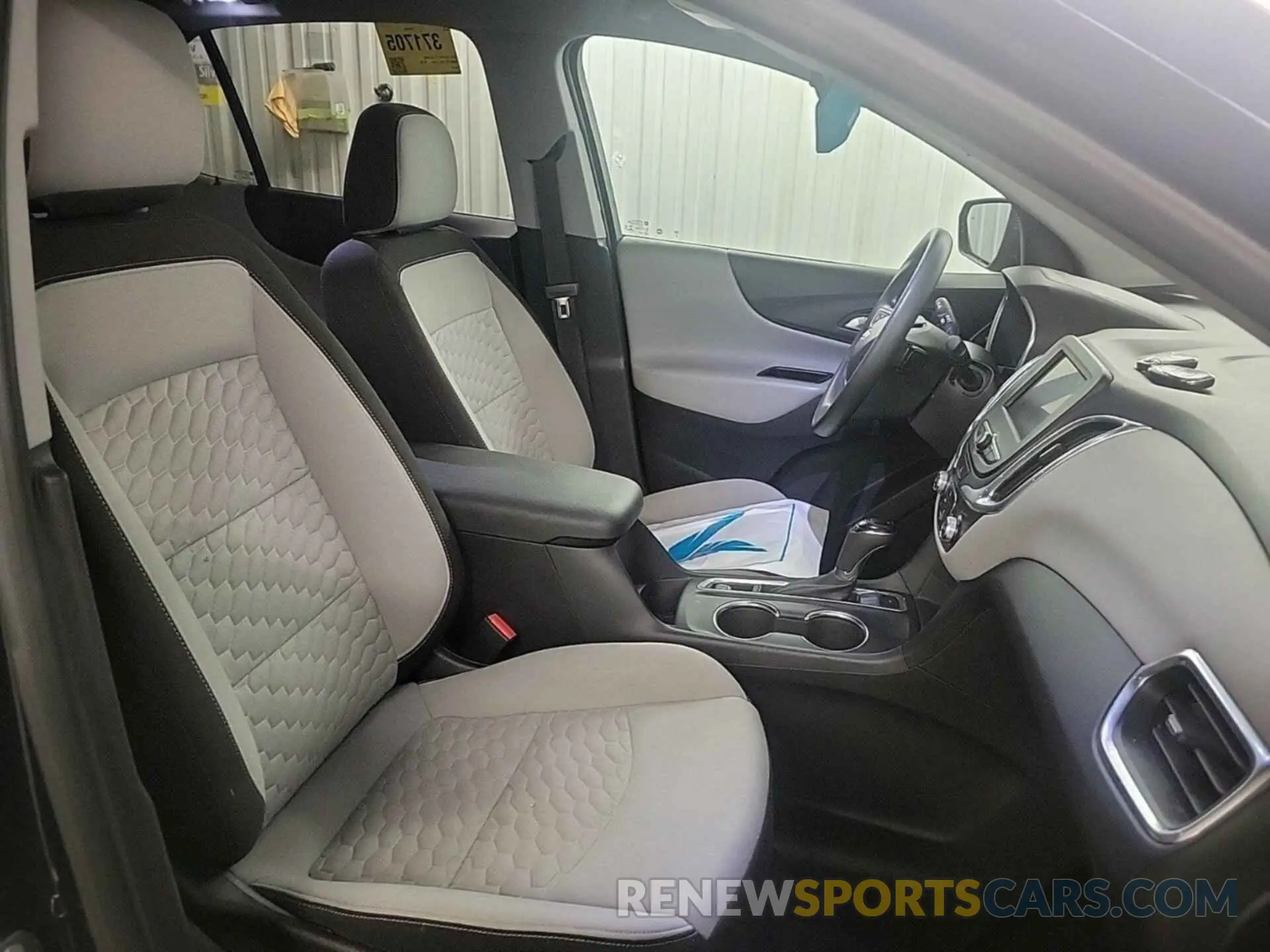 41 Photograph of a damaged car 3GNAXTEV1MS139484 CHEVROLET EQUINOX 2021