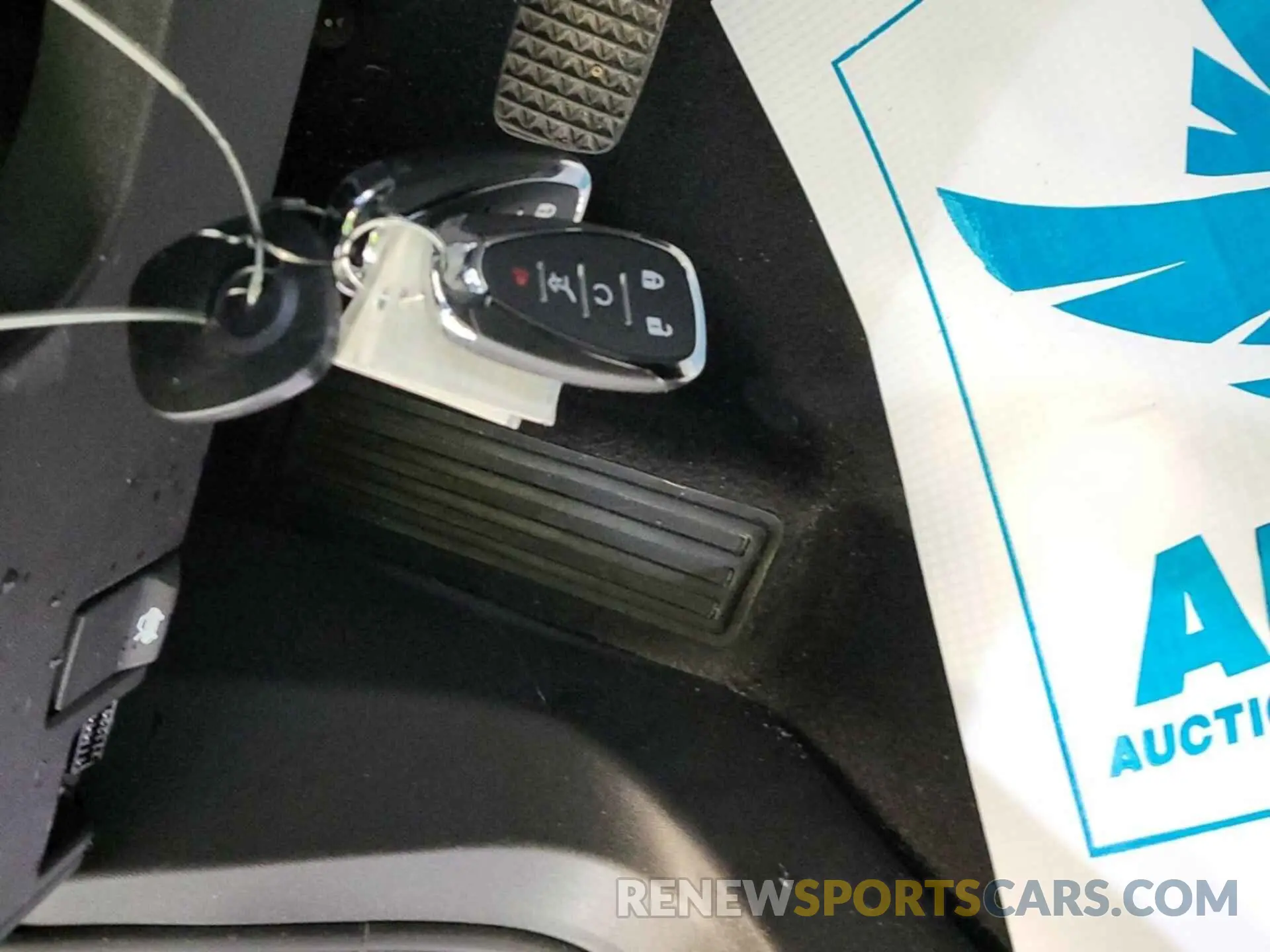 32 Photograph of a damaged car 3GNAXTEV2MS147822 CHEVROLET EQUINOX 2021