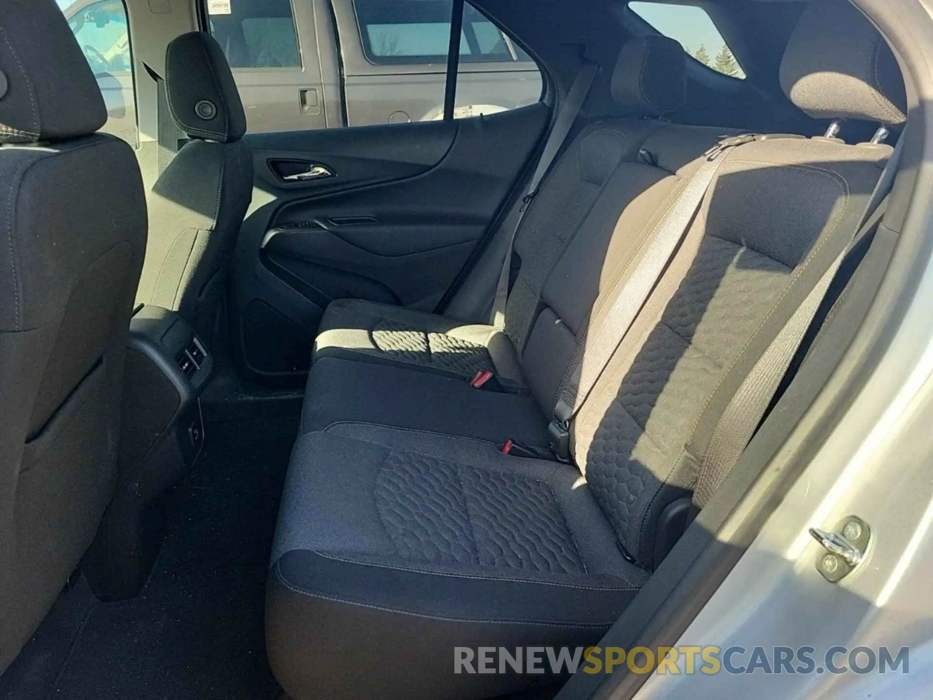 4 Photograph of a damaged car 3GNAXTEV2MS147822 CHEVROLET EQUINOX 2021