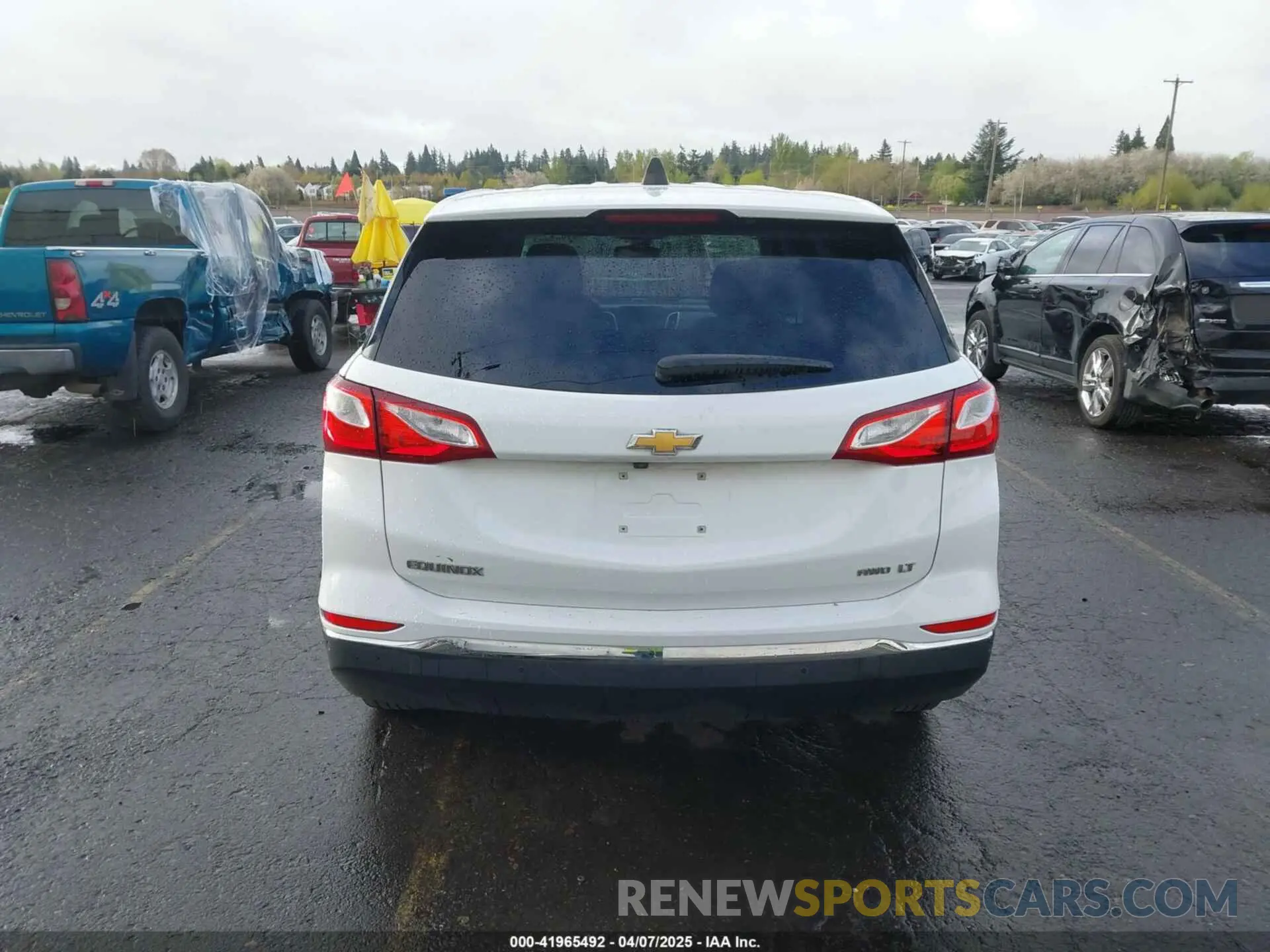 17 Photograph of a damaged car 3GNAXTEV7MS137268 CHEVROLET EQUINOX 2021
