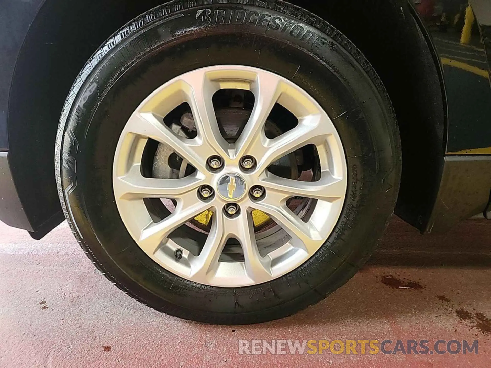 31 Photograph of a damaged car 3GNAXTEVXML379353 CHEVROLET EQUINOX 2021