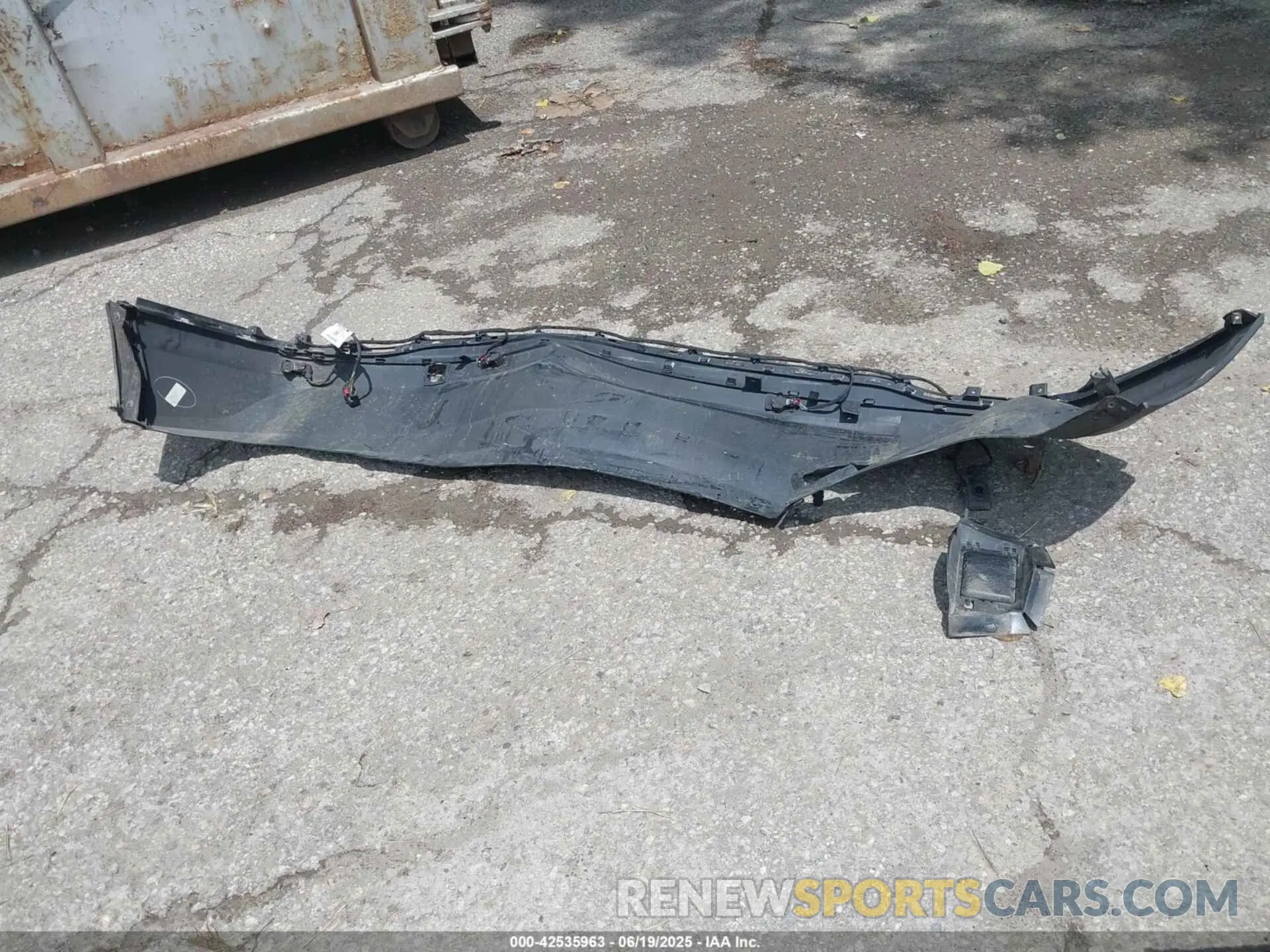 12 Photograph of a damaged car 3GNAXTEVXML388070 CHEVROLET EQUINOX 2021