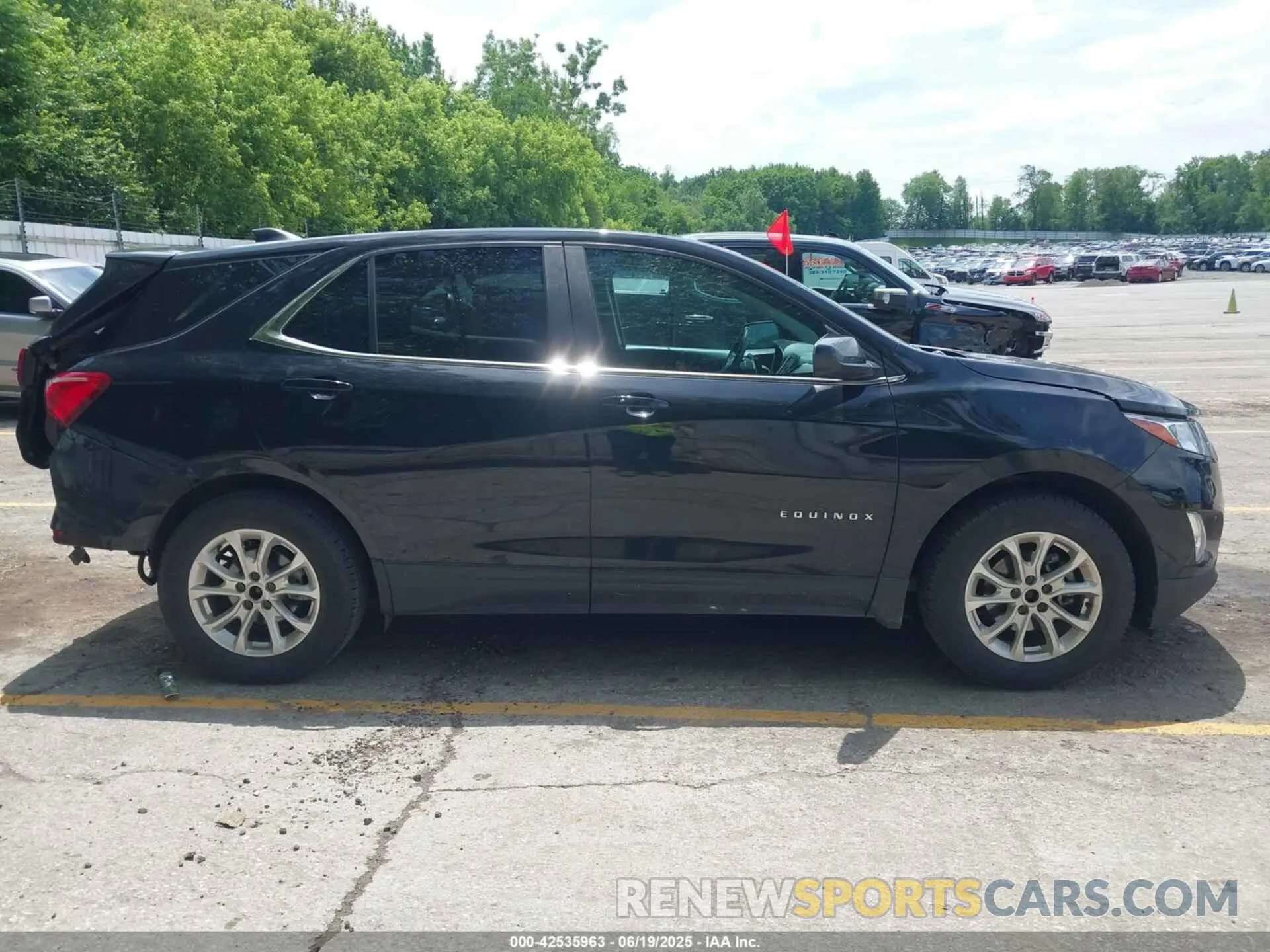 14 Photograph of a damaged car 3GNAXTEVXML388070 CHEVROLET EQUINOX 2021