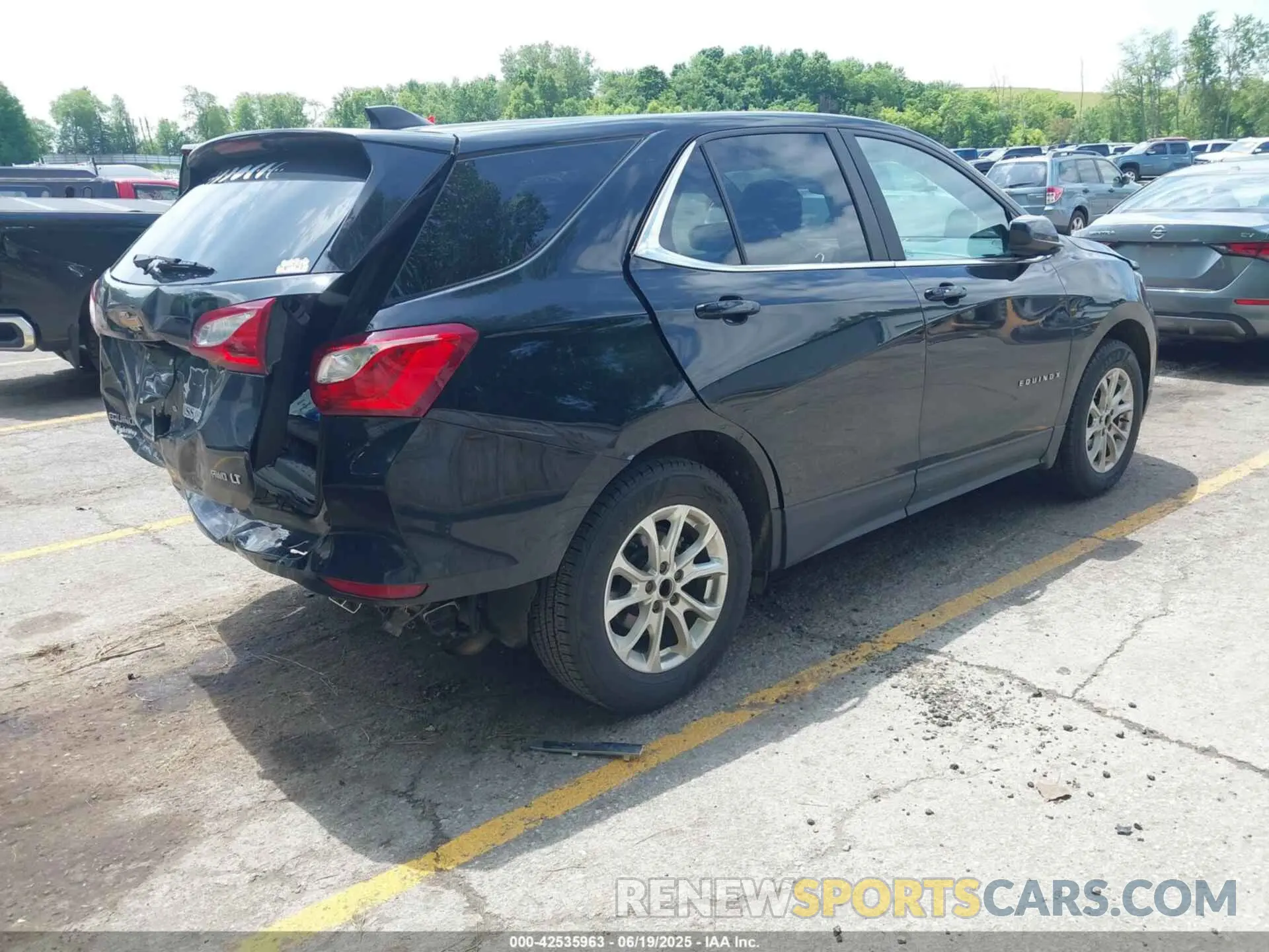 4 Photograph of a damaged car 3GNAXTEVXML388070 CHEVROLET EQUINOX 2021