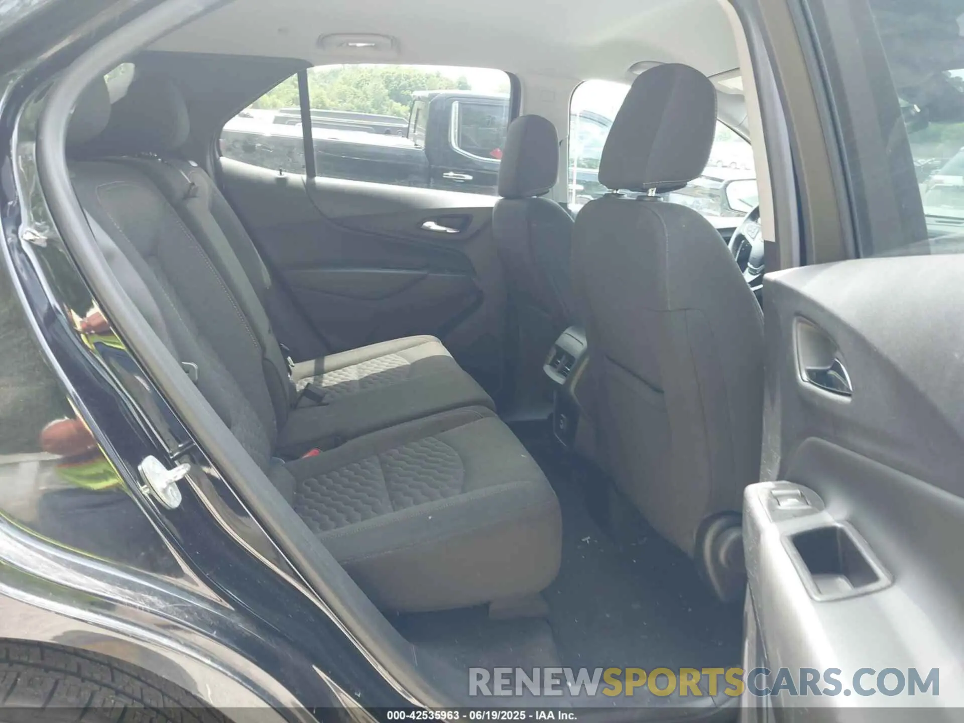 8 Photograph of a damaged car 3GNAXTEVXML388070 CHEVROLET EQUINOX 2021