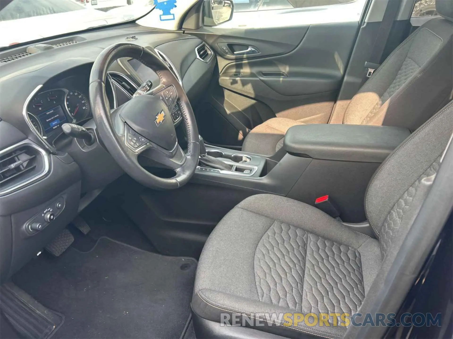 18 Photograph of a damaged car 3GNAXTEVXMS111389 CHEVROLET EQUINOX 2021