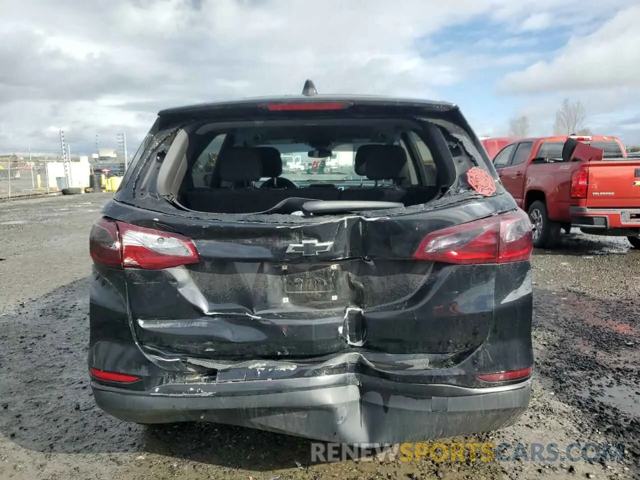 6 Photograph of a damaged car 3GNAXUEV0ML366438 CHEVROLET EQUINOX 2021