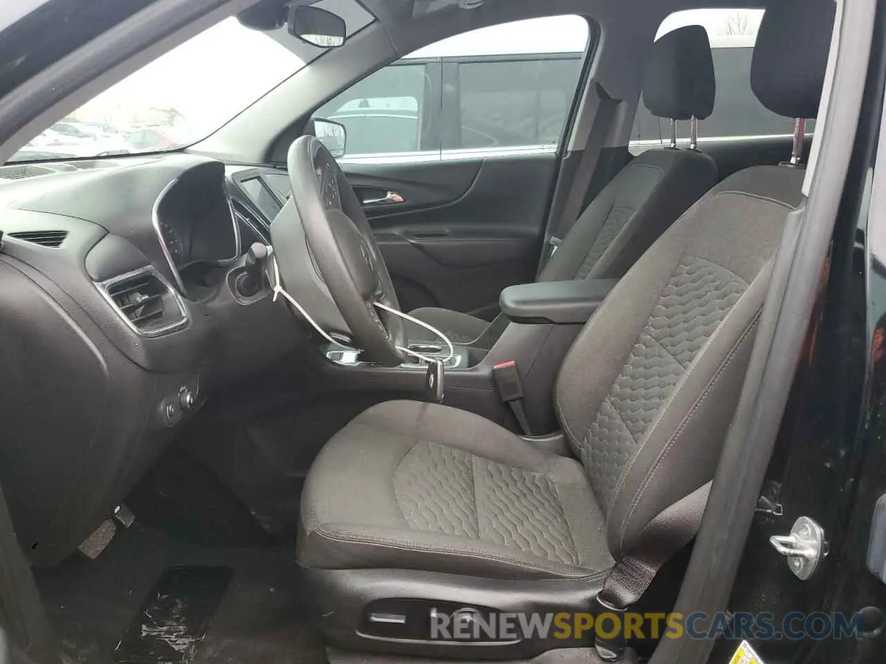 7 Photograph of a damaged car 3GNAXUEV0ML366438 CHEVROLET EQUINOX 2021