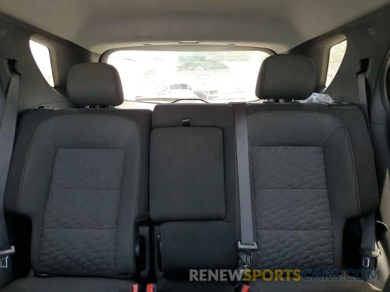 10 Photograph of a damaged car 3GNAXUEV0ML380064 CHEVROLET EQUINOX 2021