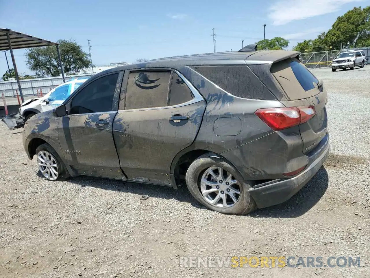 2 Photograph of a damaged car 3GNAXUEV0ML380064 CHEVROLET EQUINOX 2021