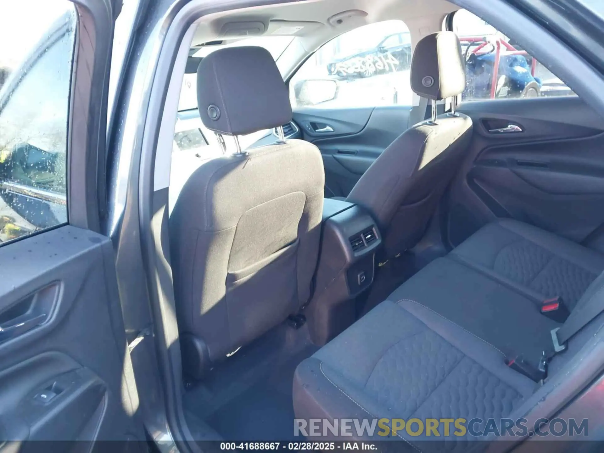 8 Photograph of a damaged car 3GNAXUEV0ML389301 CHEVROLET EQUINOX 2021
