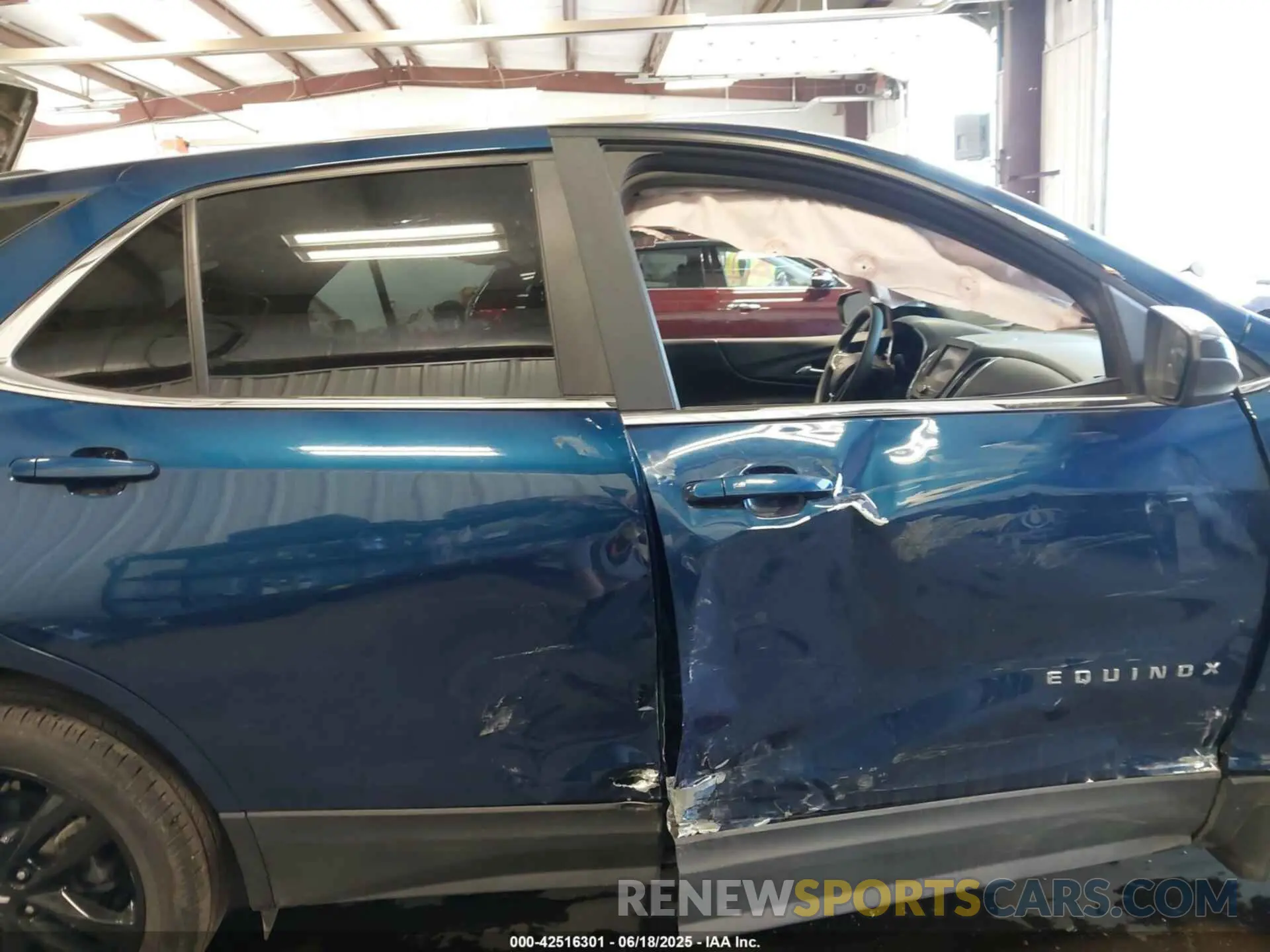 13 Photograph of a damaged car 3GNAXUEV0ML403245 CHEVROLET EQUINOX 2021