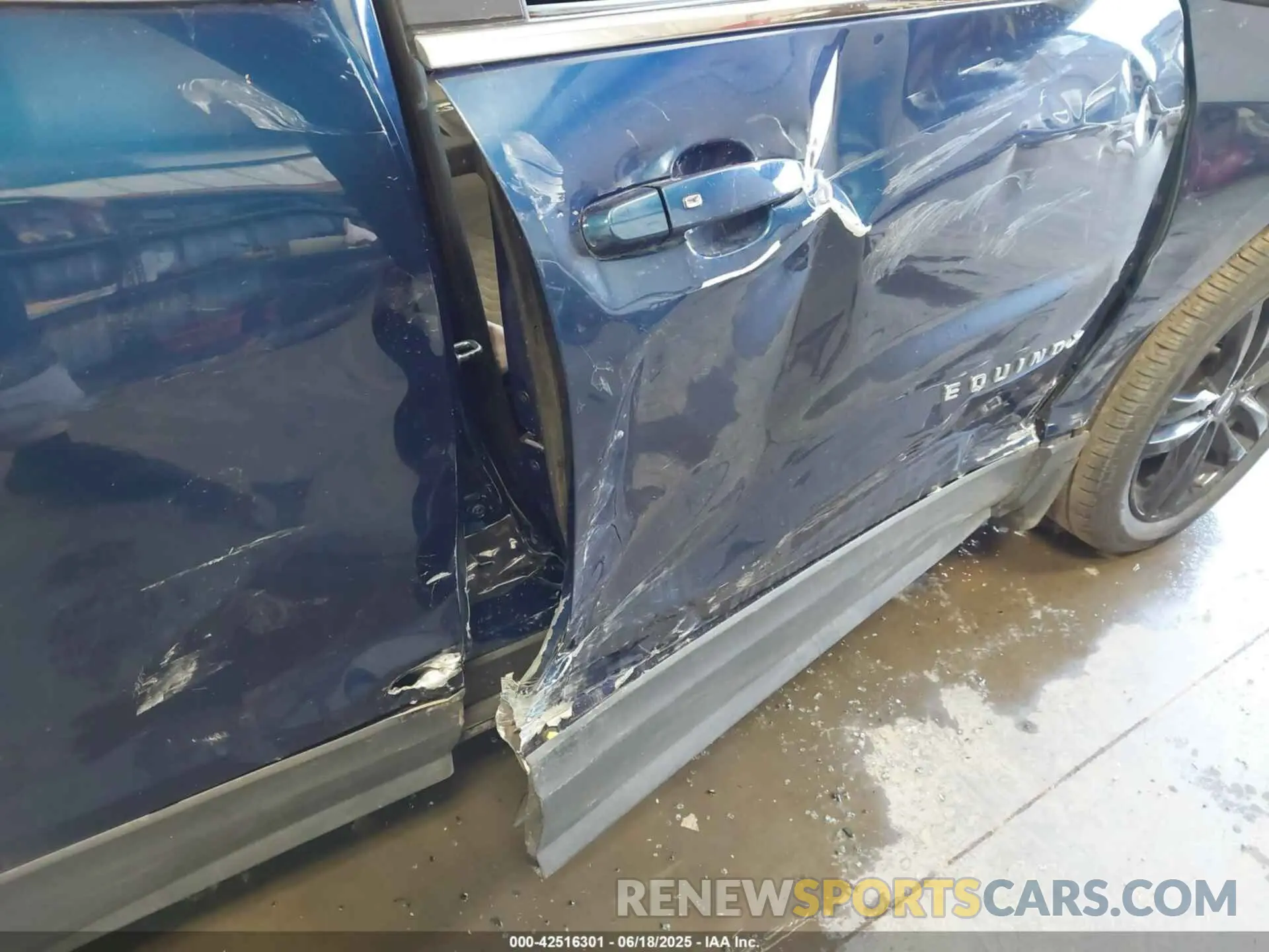 6 Photograph of a damaged car 3GNAXUEV0ML403245 CHEVROLET EQUINOX 2021