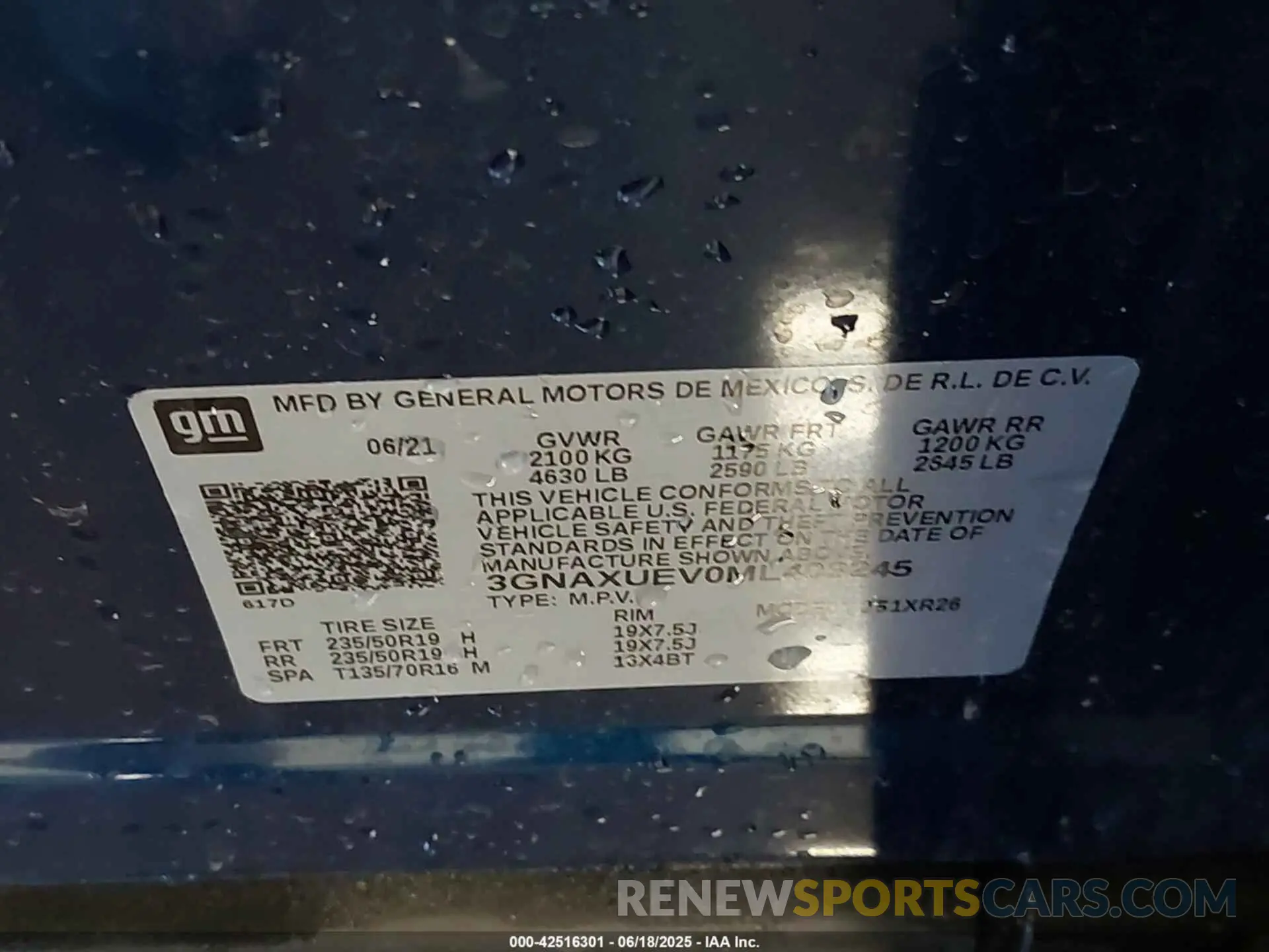 9 Photograph of a damaged car 3GNAXUEV0ML403245 CHEVROLET EQUINOX 2021