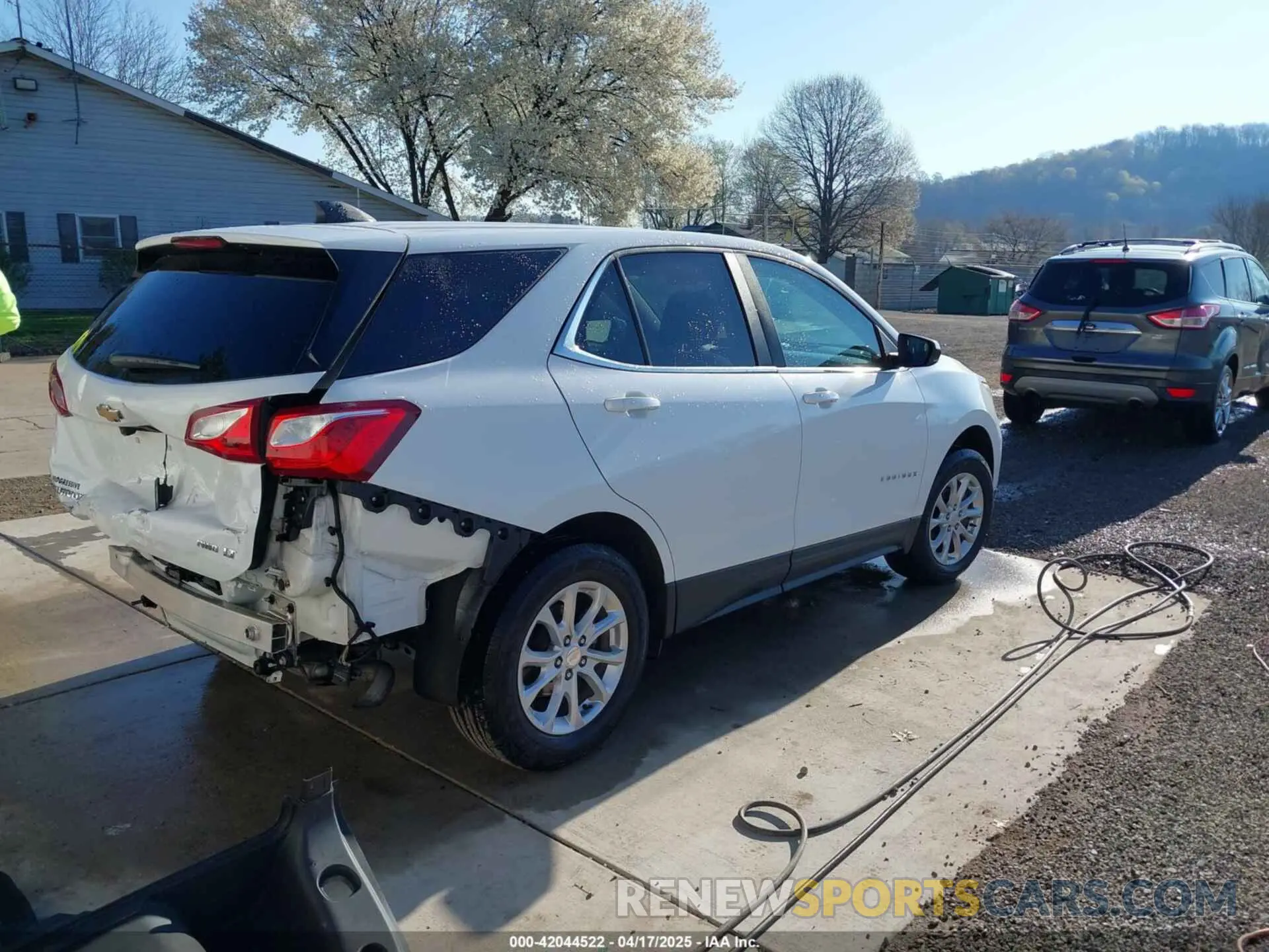 4 Photograph of a damaged car 3GNAXUEV0MS128062 CHEVROLET EQUINOX 2021