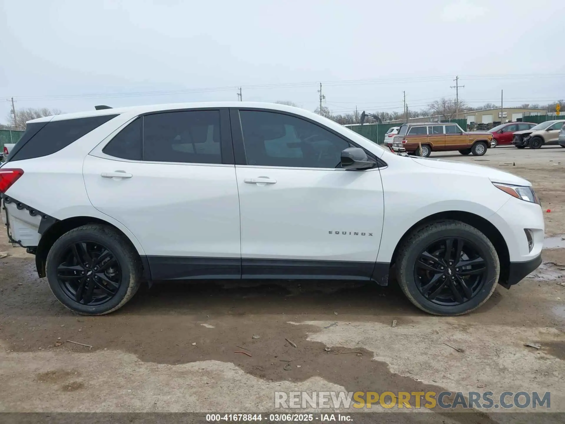 14 Photograph of a damaged car 3GNAXUEV0MS182932 CHEVROLET EQUINOX 2021