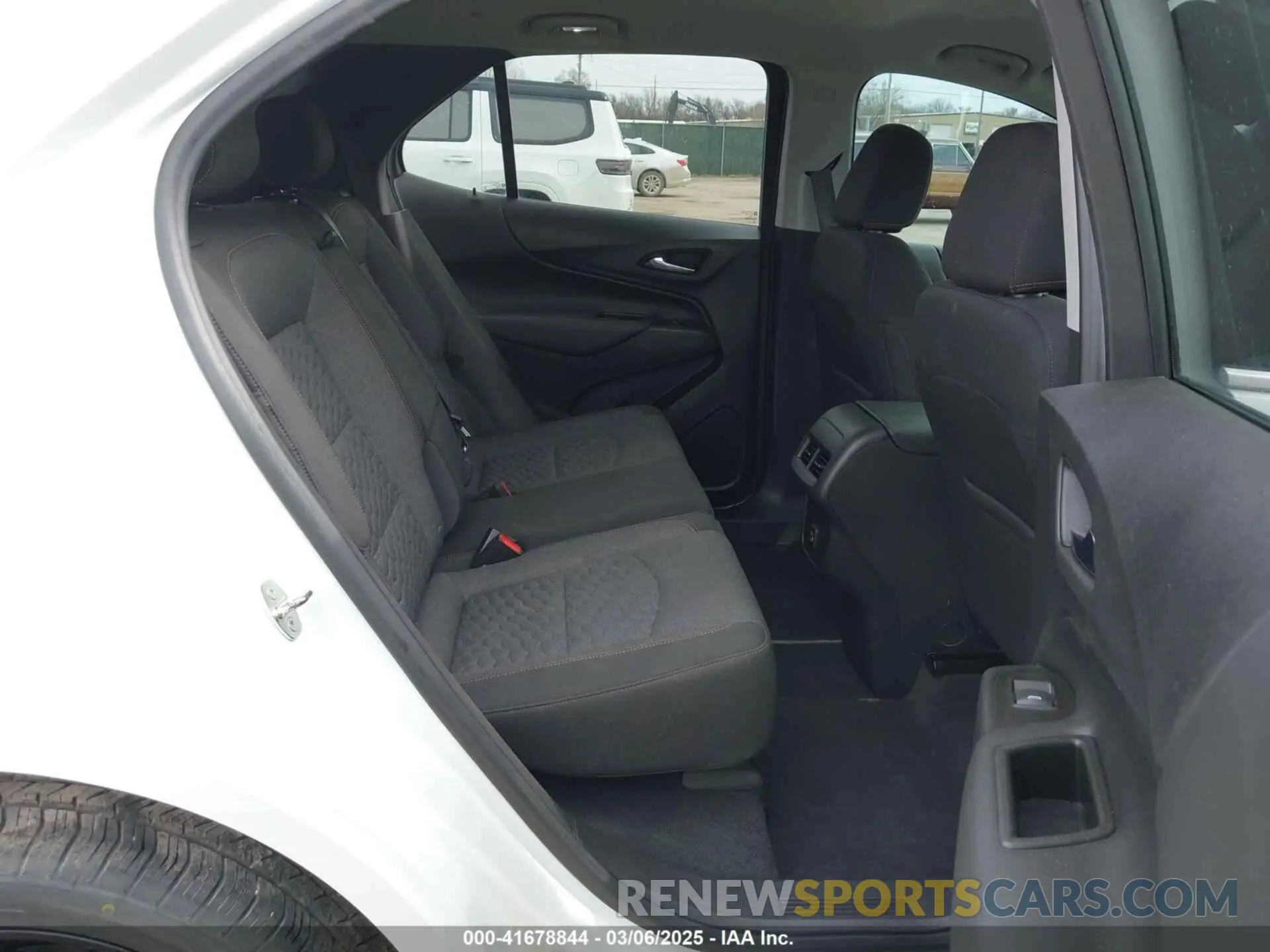 8 Photograph of a damaged car 3GNAXUEV0MS182932 CHEVROLET EQUINOX 2021