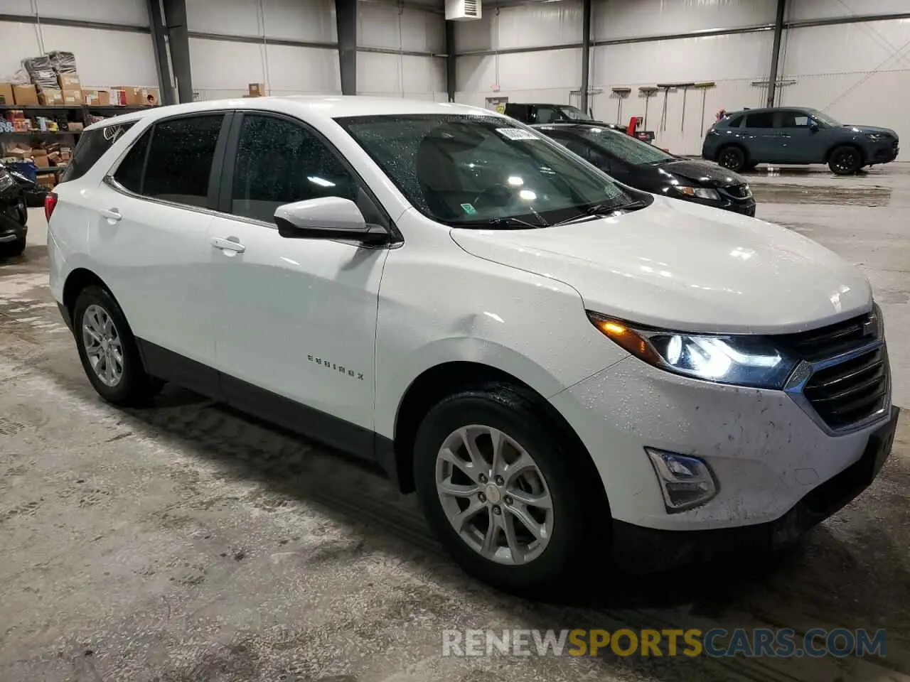 4 Photograph of a damaged car 3GNAXUEV1MS111951 CHEVROLET EQUINOX 2021