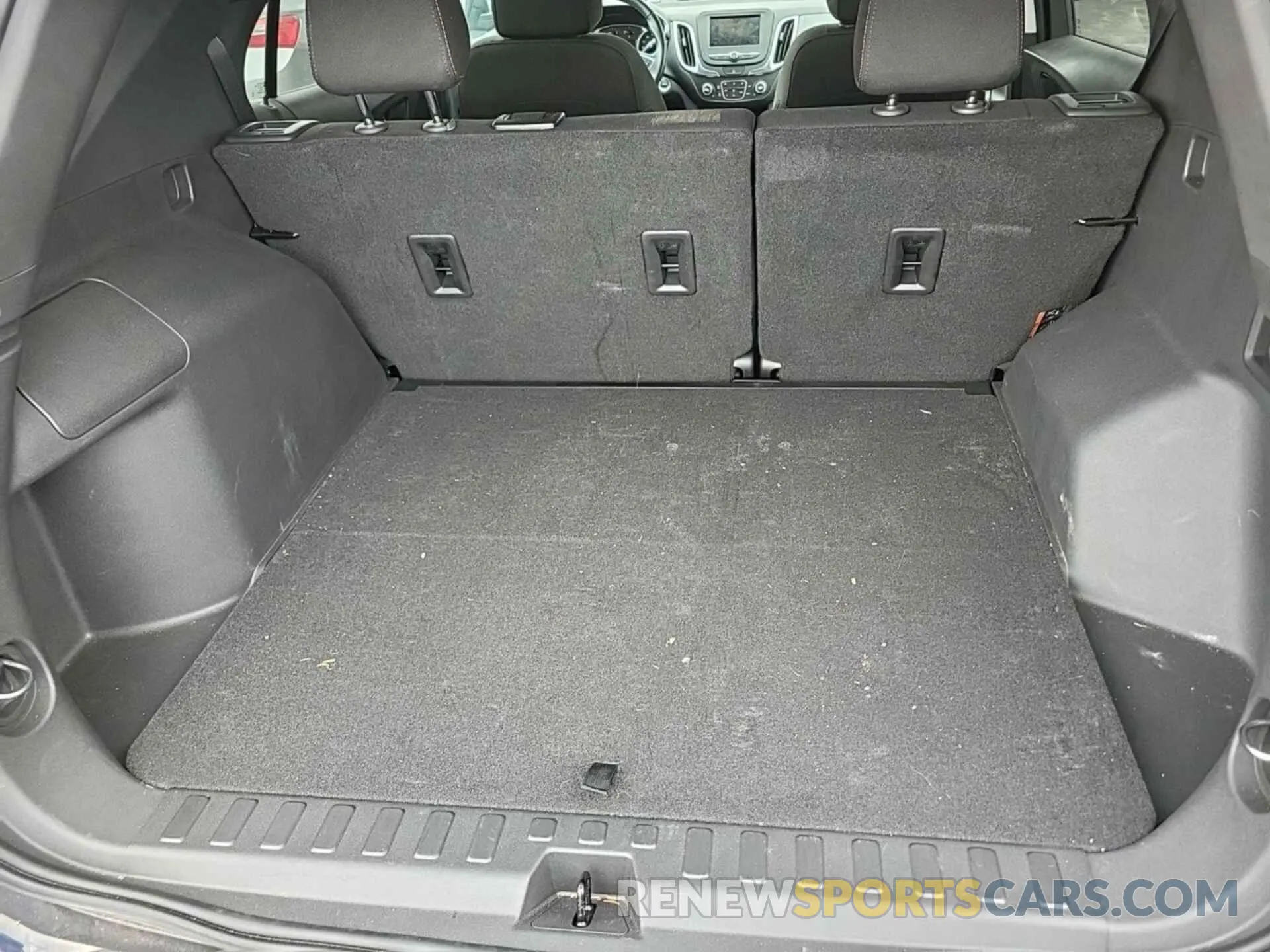8 Photograph of a damaged car 3GNAXUEV1MS139510 CHEVROLET EQUINOX 2021