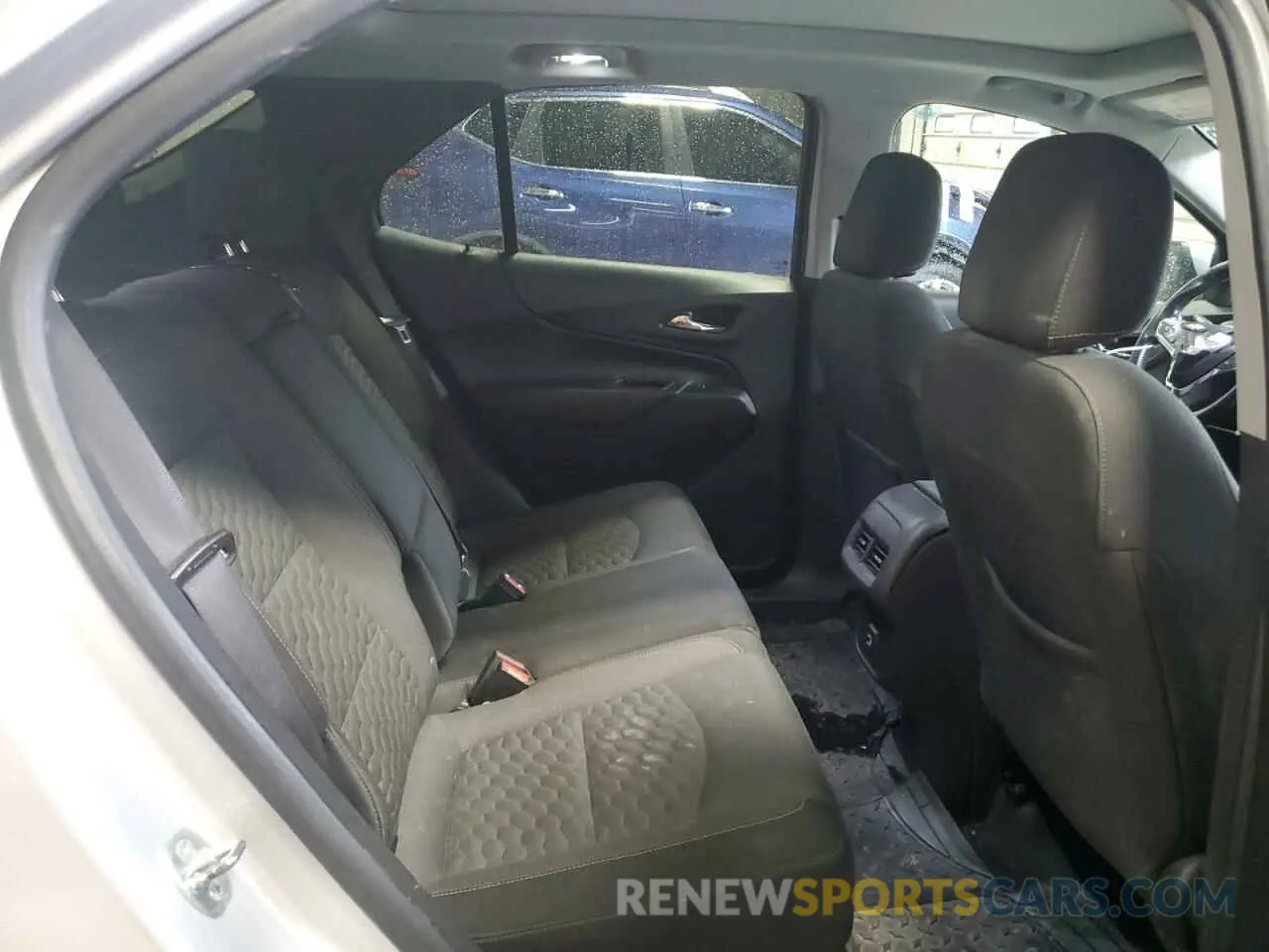 11 Photograph of a damaged car 3GNAXUEV1MS156324 CHEVROLET EQUINOX 2021
