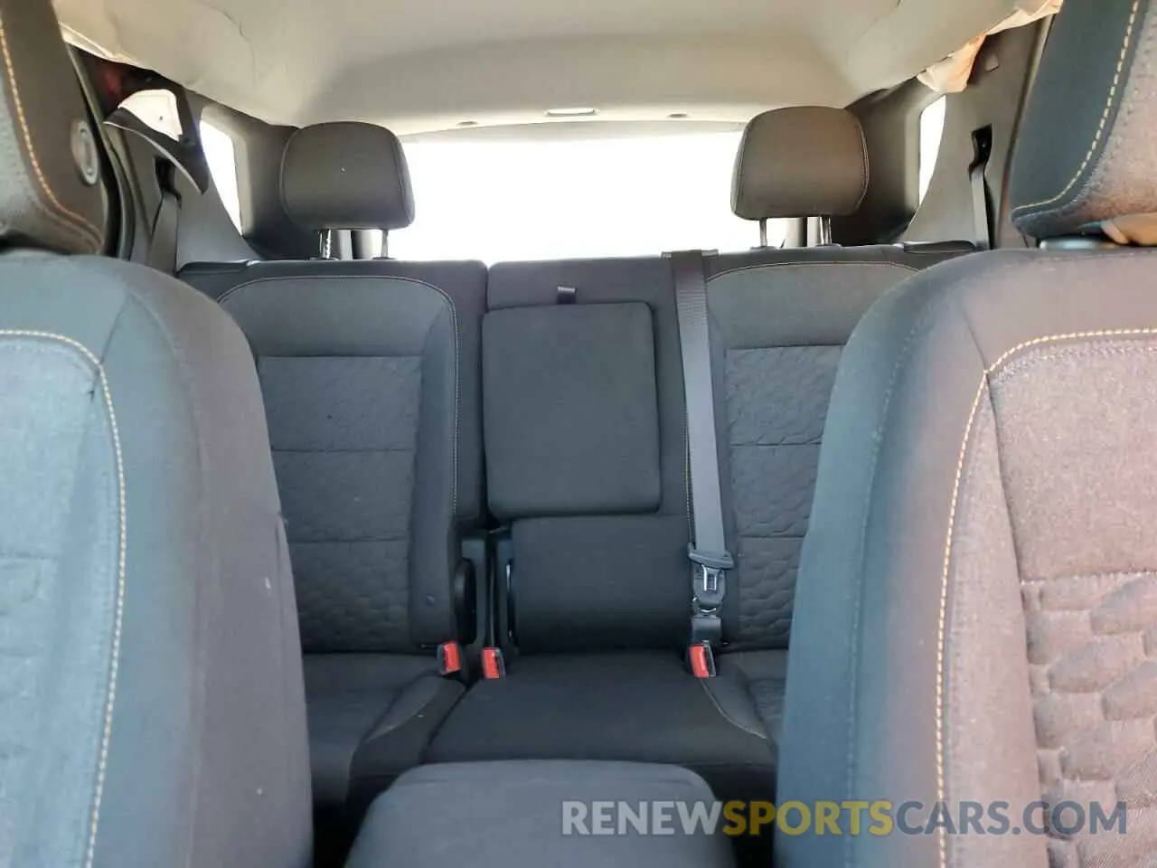 10 Photograph of a damaged car 3GNAXUEV2ML320769 CHEVROLET EQUINOX 2021