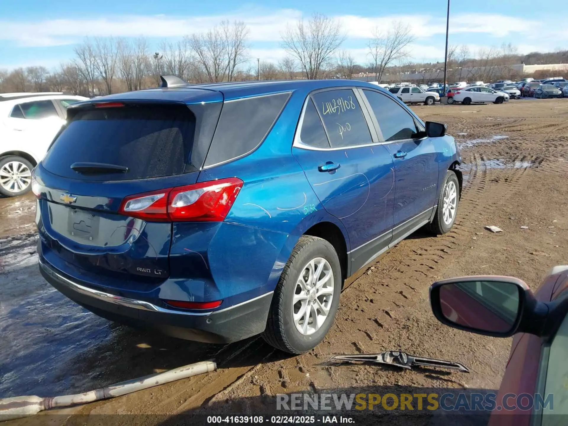 4 Photograph of a damaged car 3GNAXUEV2ML354887 CHEVROLET EQUINOX 2021