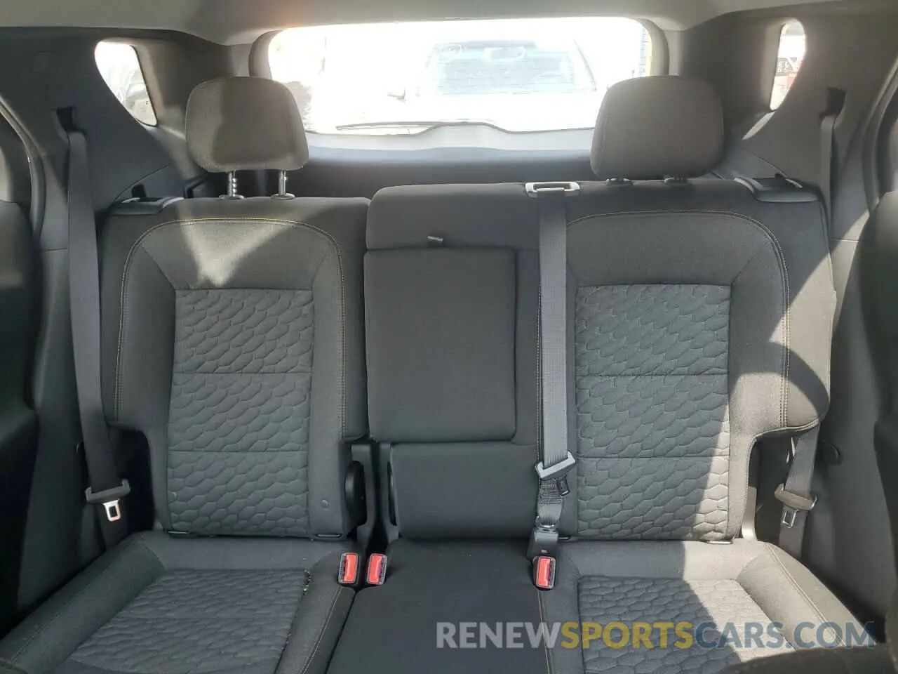 10 Photograph of a damaged car 3GNAXUEV2ML368045 CHEVROLET EQUINOX 2021