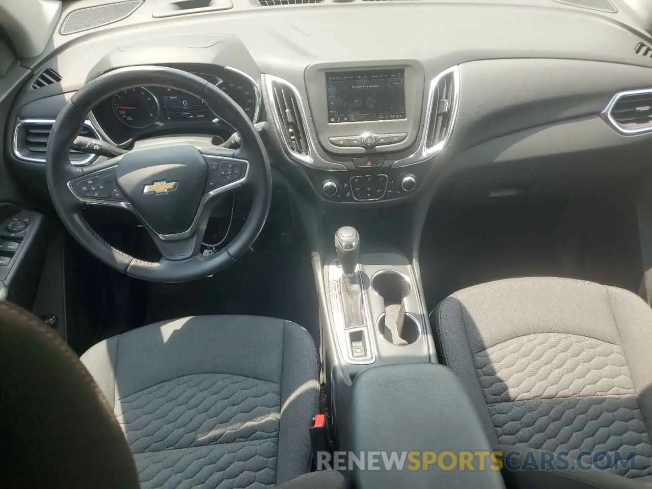 8 Photograph of a damaged car 3GNAXUEV2ML368045 CHEVROLET EQUINOX 2021