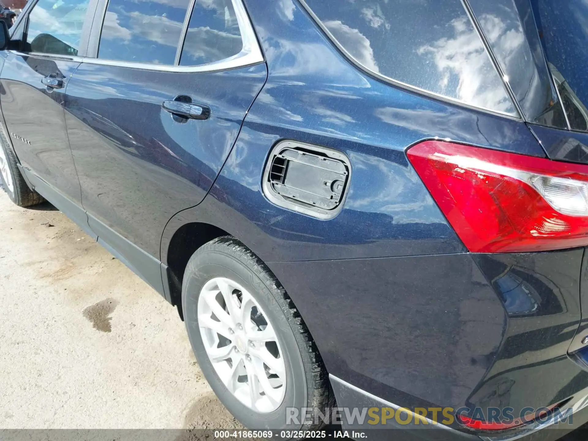 19 Photograph of a damaged car 3GNAXUEV2MS101400 CHEVROLET EQUINOX 2021