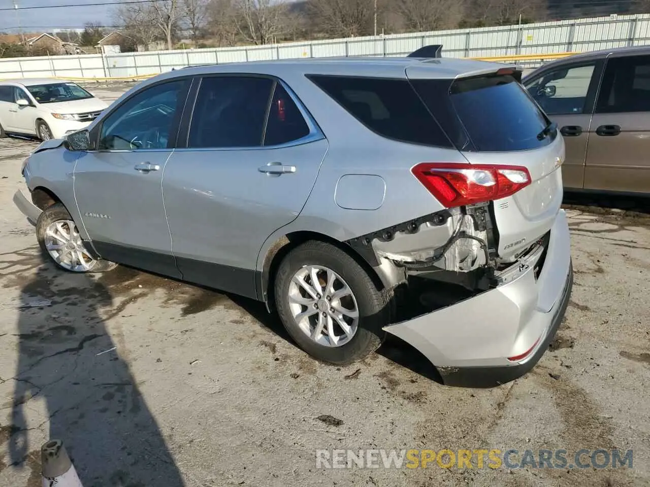 2 Photograph of a damaged car 3GNAXUEV2MS103924 CHEVROLET EQUINOX 2021