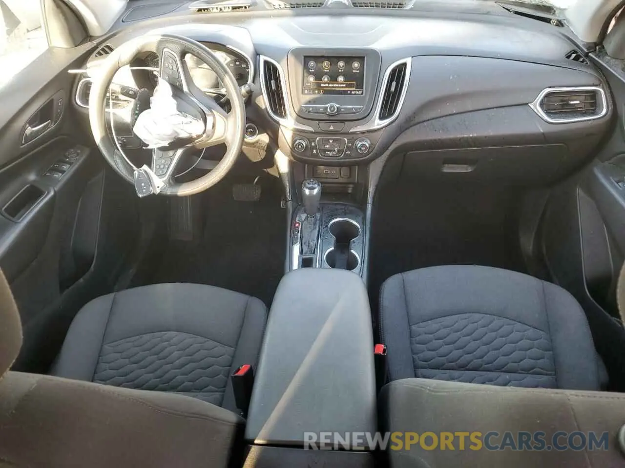 8 Photograph of a damaged car 3GNAXUEV2MS103924 CHEVROLET EQUINOX 2021