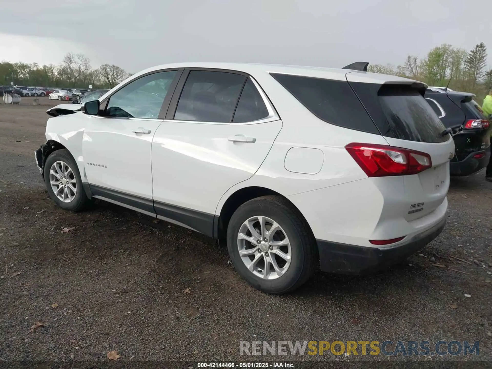 3 Photograph of a damaged car 3GNAXUEV2MS118777 CHEVROLET EQUINOX 2021