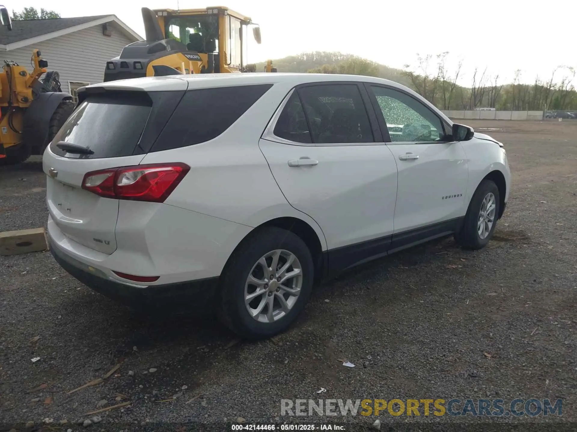 4 Photograph of a damaged car 3GNAXUEV2MS118777 CHEVROLET EQUINOX 2021