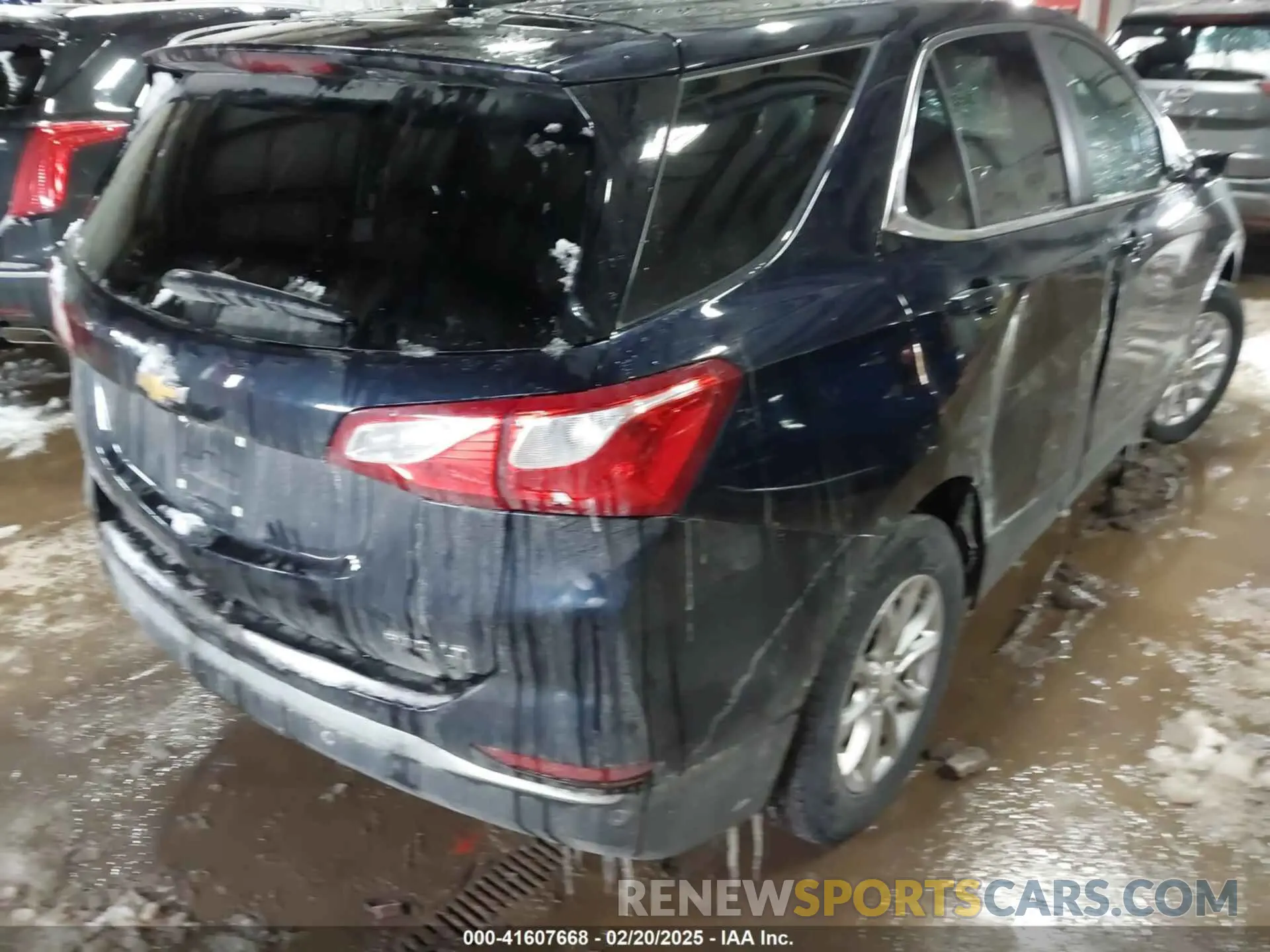 4 Photograph of a damaged car 3GNAXUEV2MS136079 CHEVROLET EQUINOX 2021