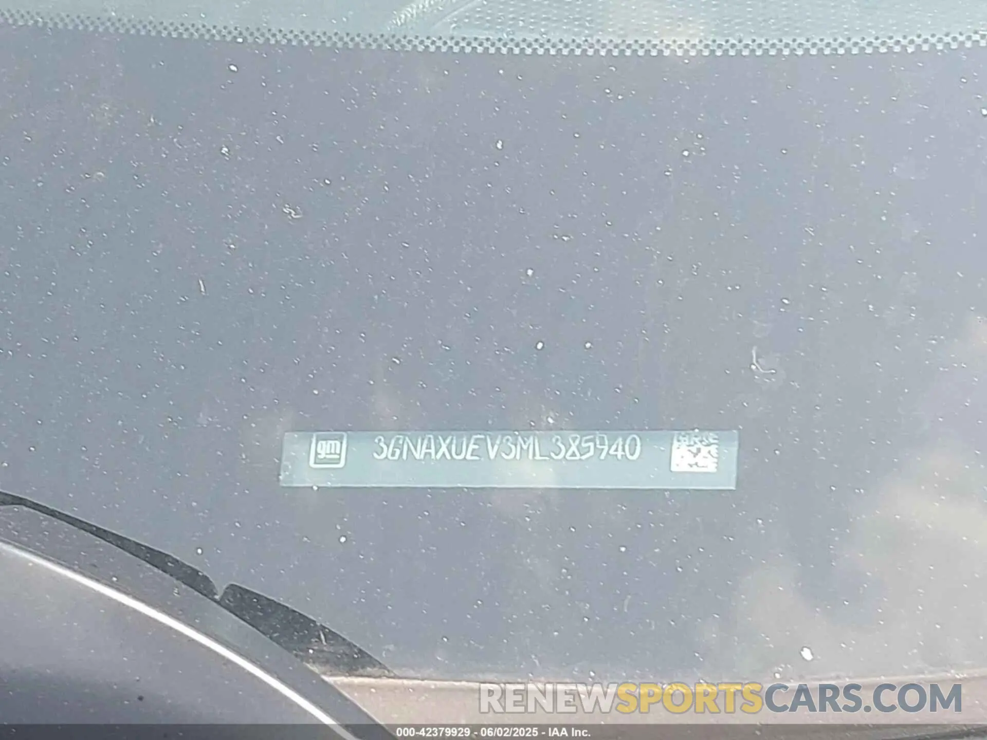 9 Photograph of a damaged car 3GNAXUEV3ML385940 CHEVROLET EQUINOX 2021