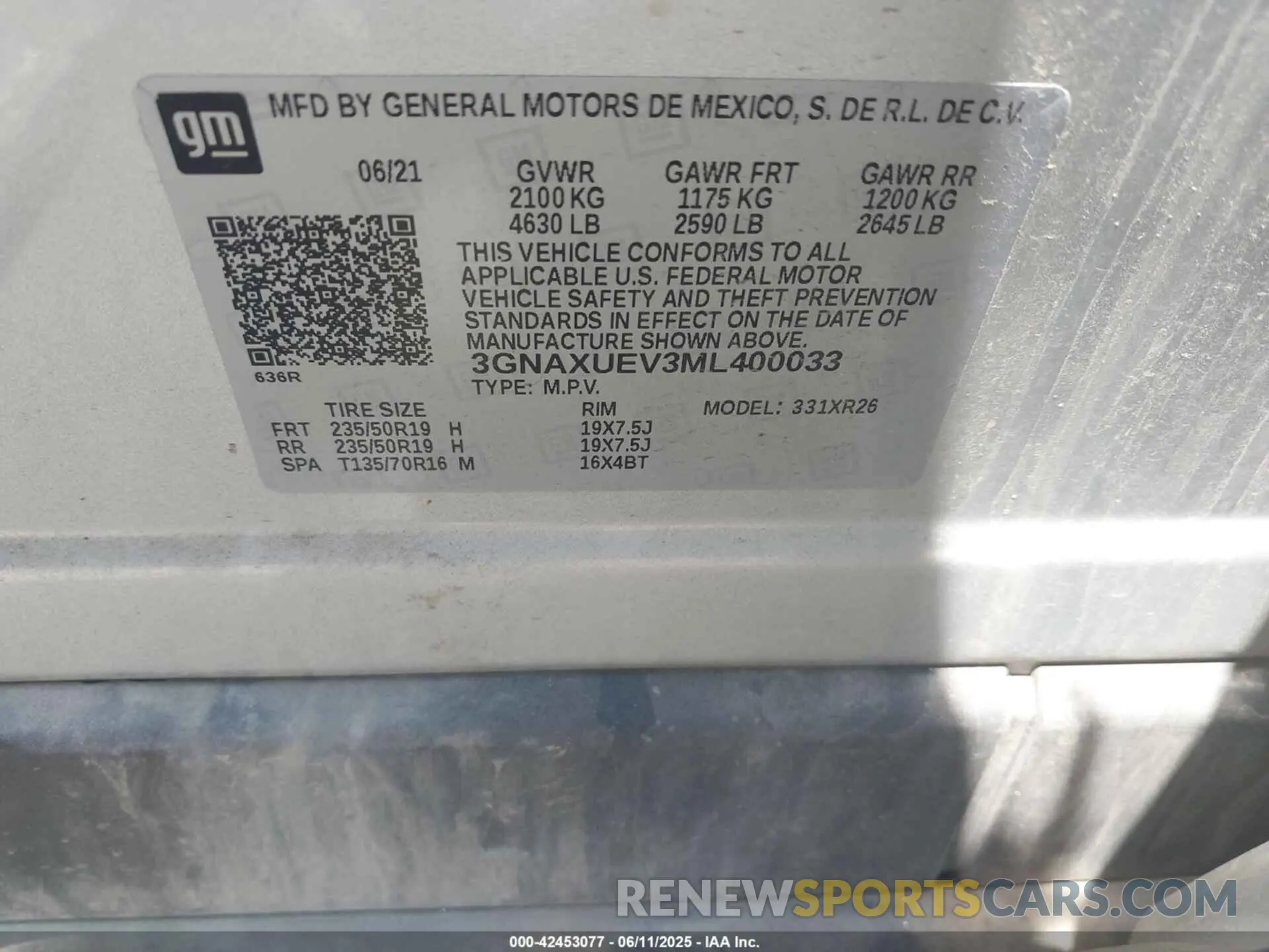 9 Photograph of a damaged car 3GNAXUEV3ML400033 CHEVROLET EQUINOX 2021