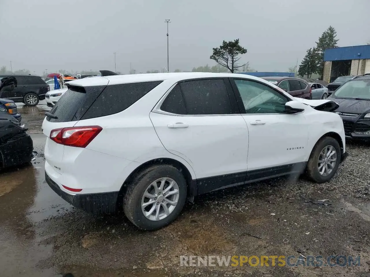 3 Photograph of a damaged car 3GNAXUEV3MS111661 CHEVROLET EQUINOX 2021
