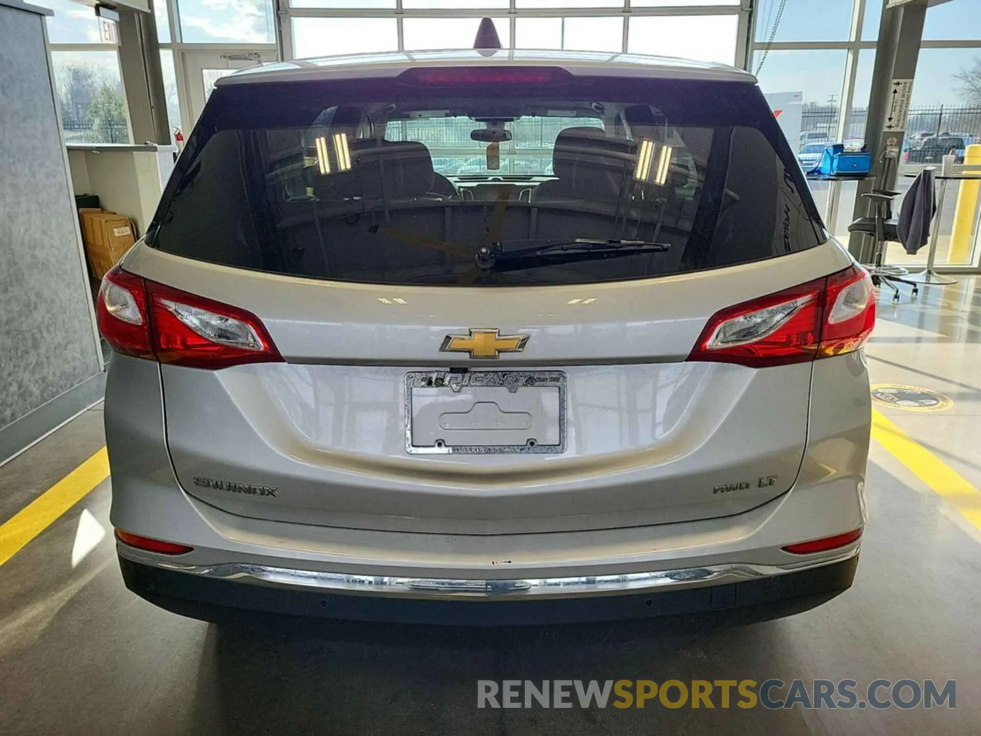 26 Photograph of a damaged car 3GNAXUEV3MS139511 CHEVROLET EQUINOX 2021
