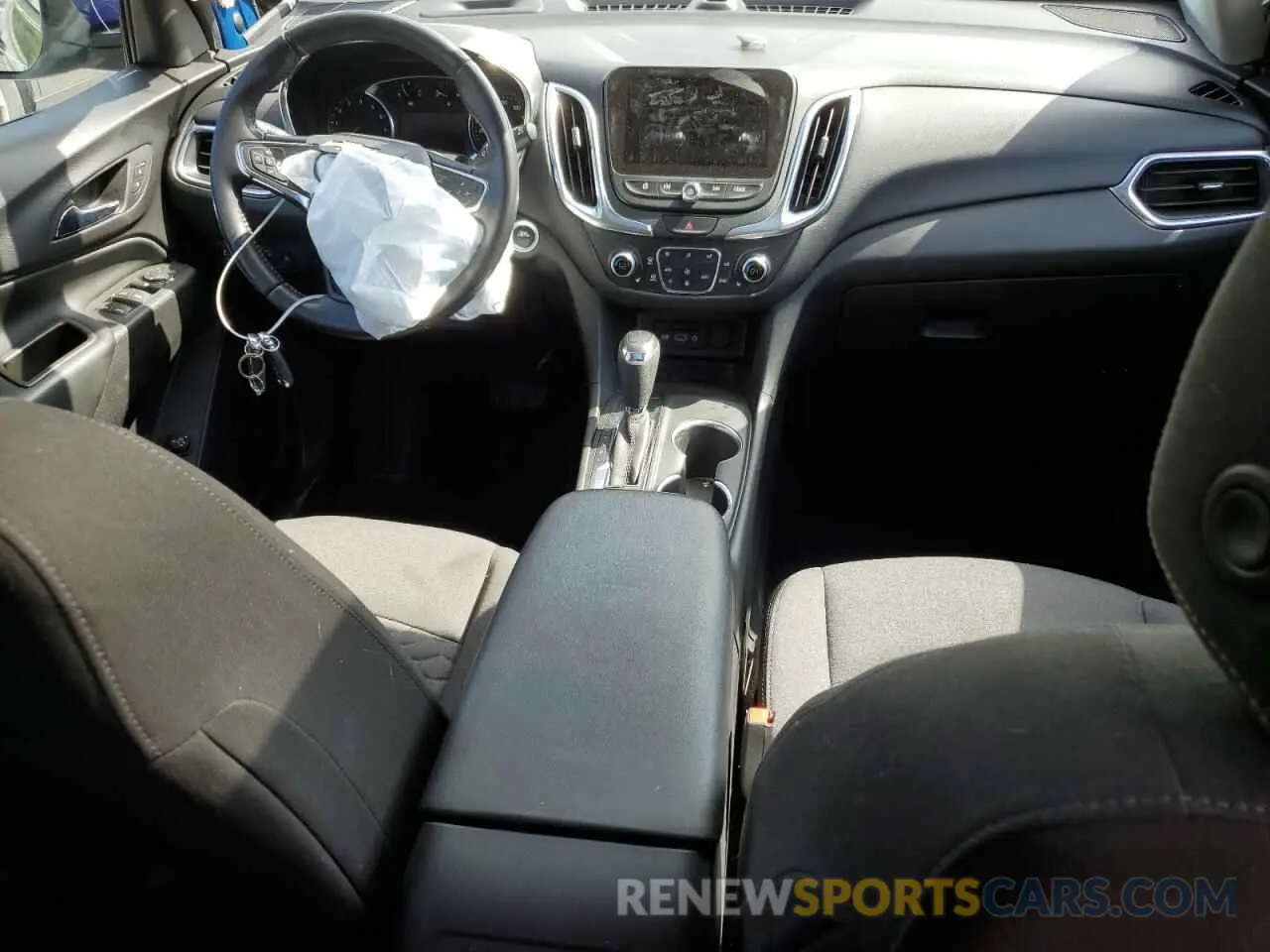 8 Photograph of a damaged car 3GNAXUEV4ML381914 CHEVROLET EQUINOX 2021
