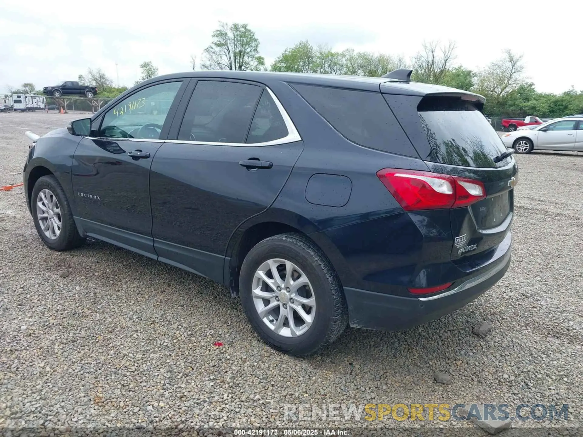 3 Photograph of a damaged car 3GNAXUEV4MS122359 CHEVROLET EQUINOX 2021