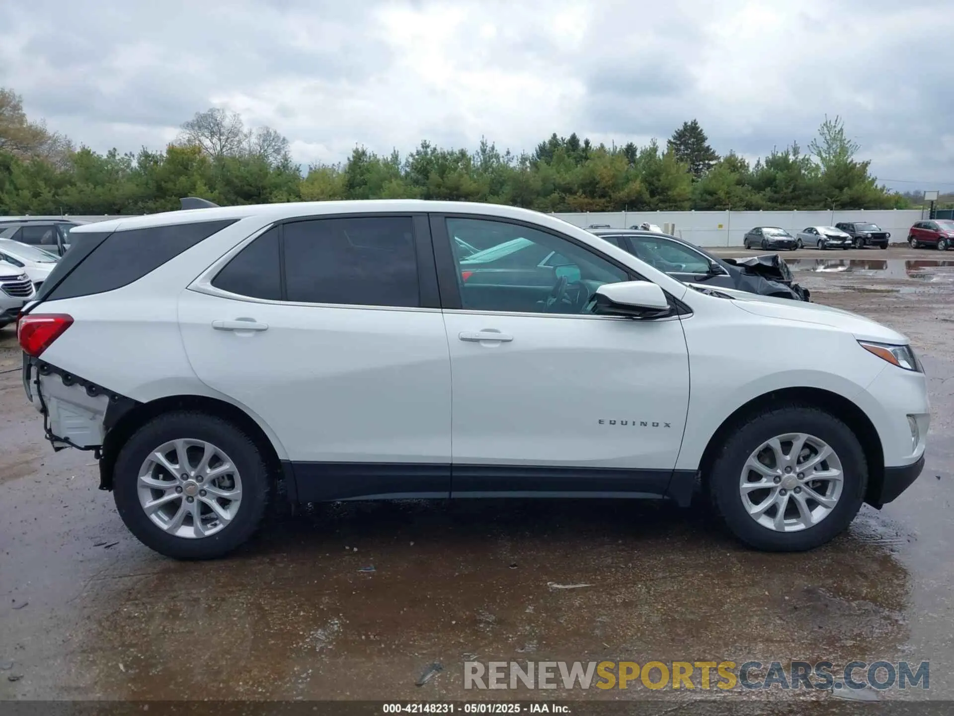 14 Photograph of a damaged car 3GNAXUEV4MS125780 CHEVROLET EQUINOX 2021