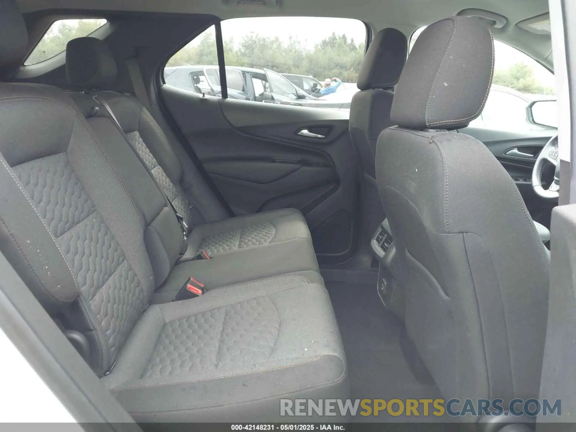 8 Photograph of a damaged car 3GNAXUEV4MS125780 CHEVROLET EQUINOX 2021