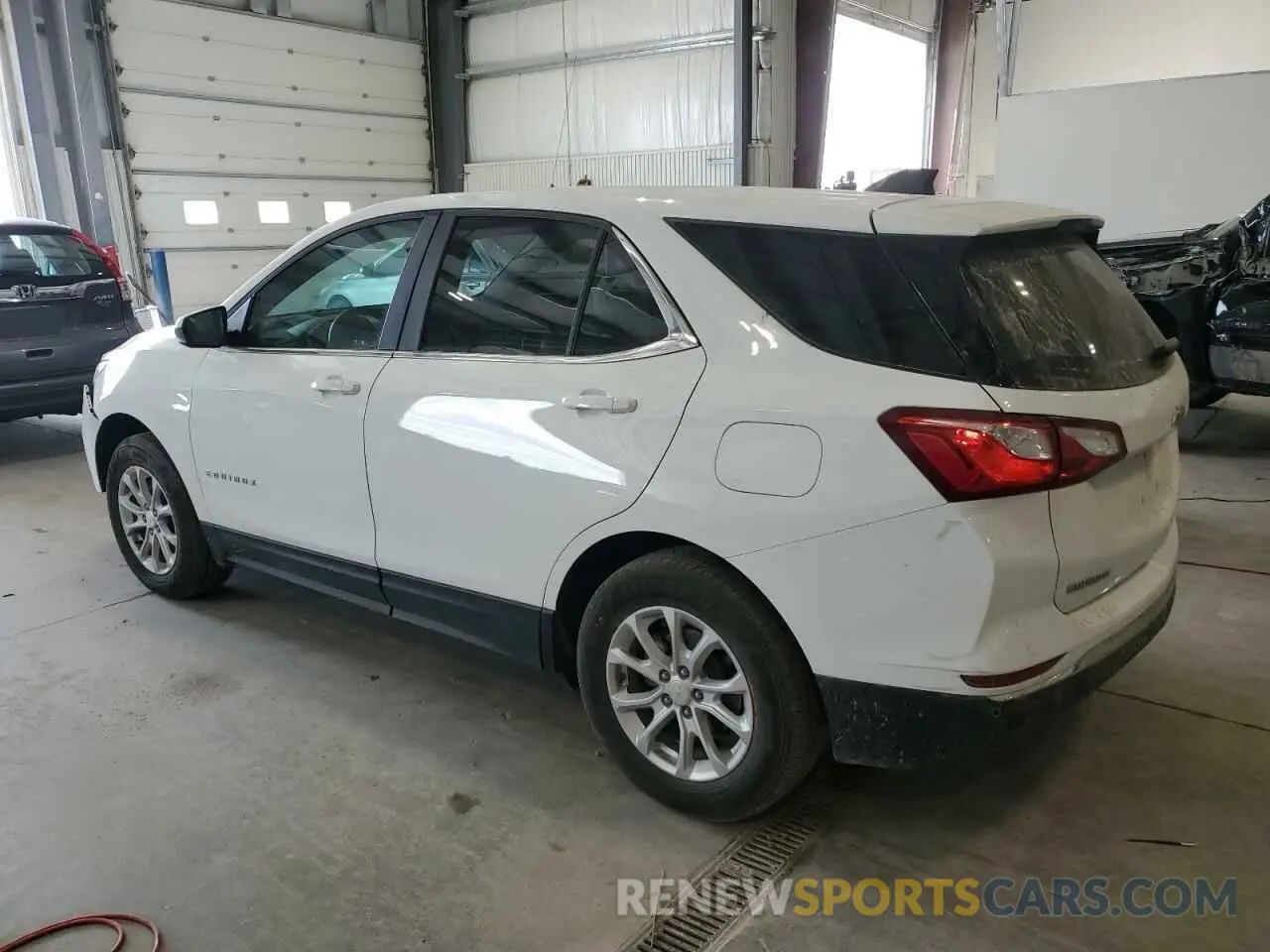 2 Photograph of a damaged car 3GNAXUEV4MS165504 CHEVROLET EQUINOX 2021